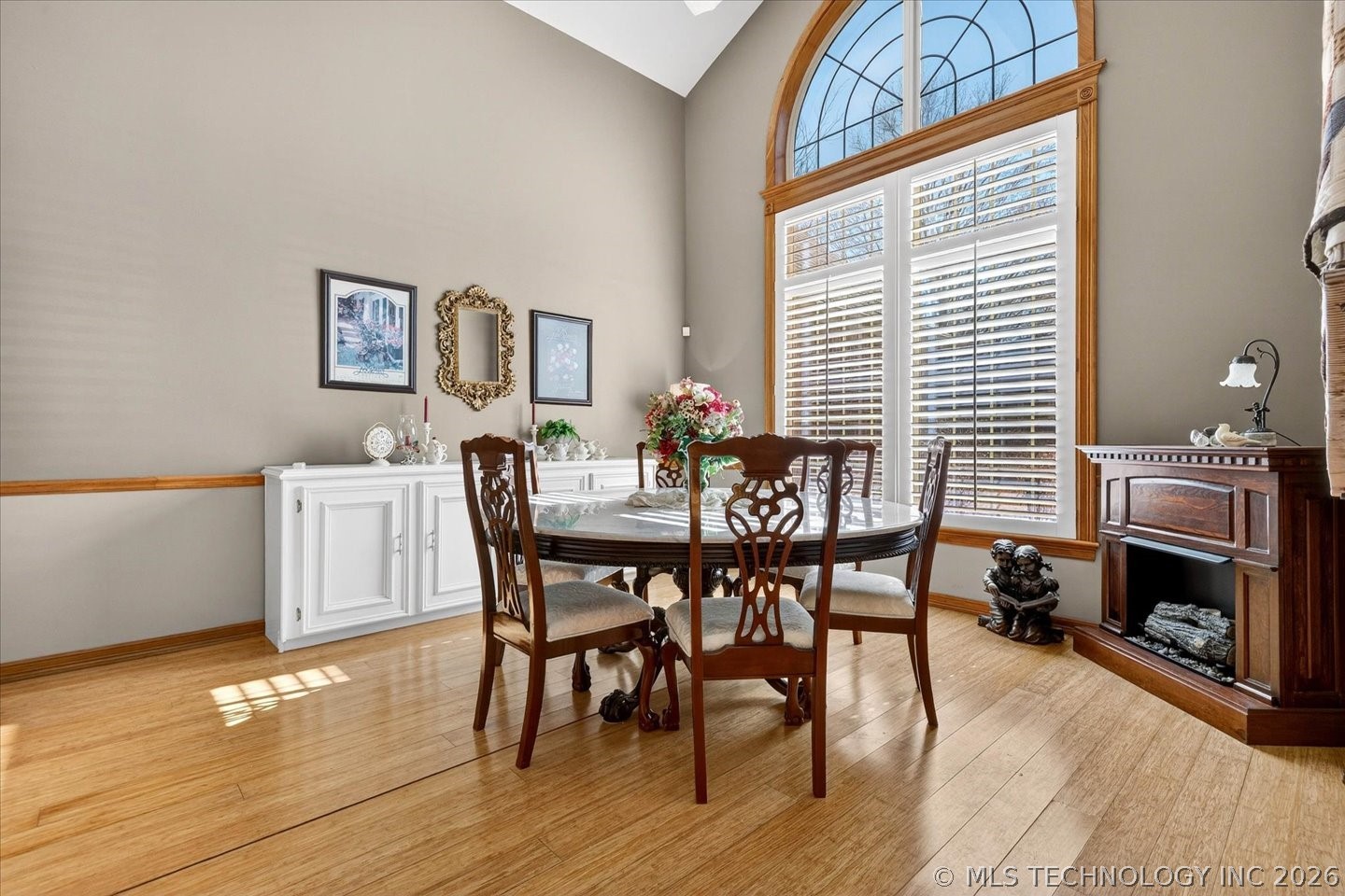 2501 Kingston Drive Property Photo 7