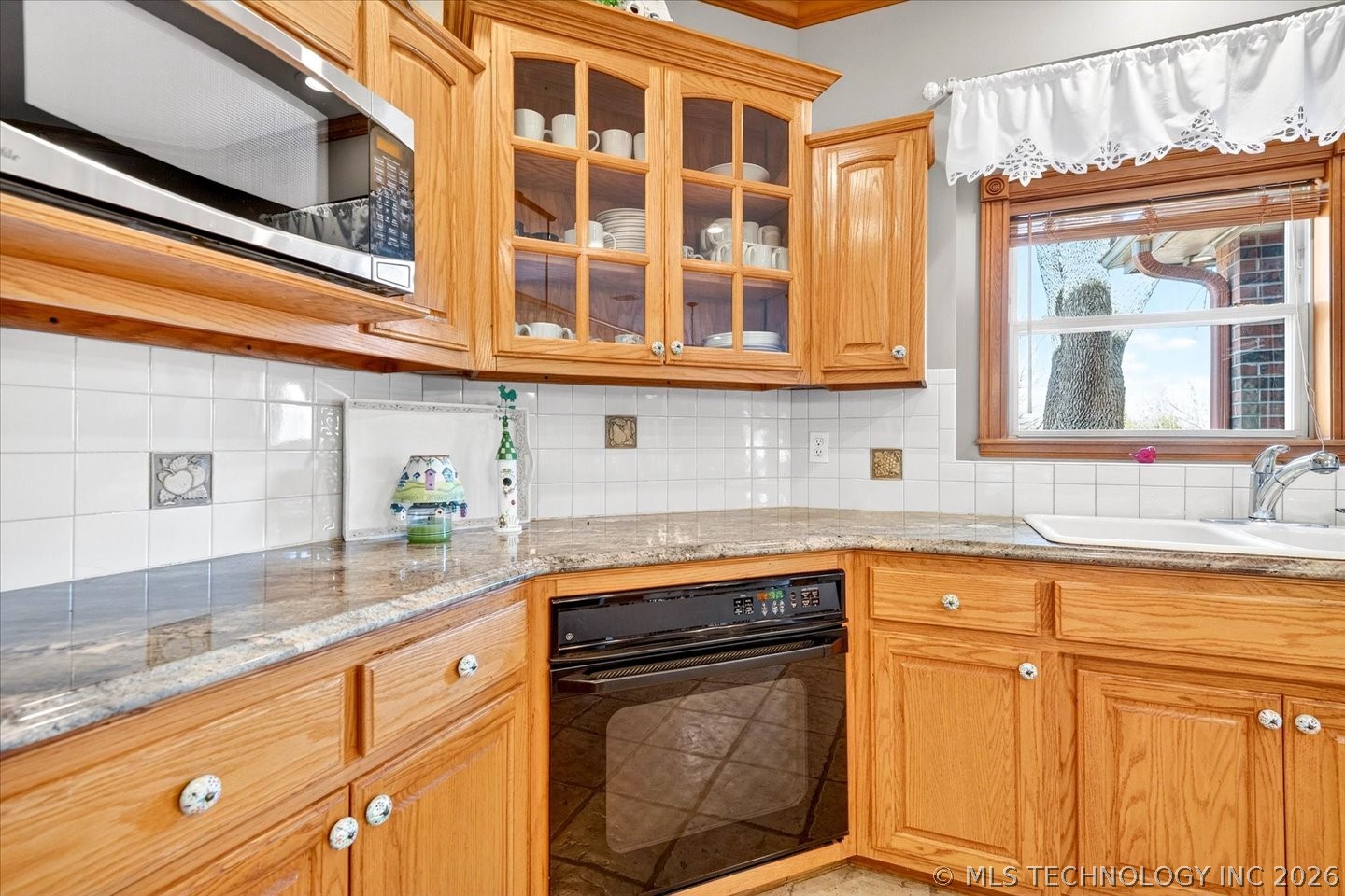 2501 Kingston Drive Property Photo 13