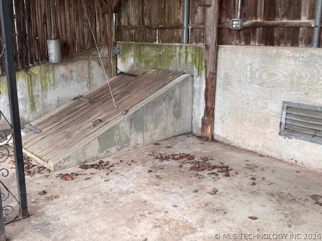 1310 S Cherry Property Photo 3