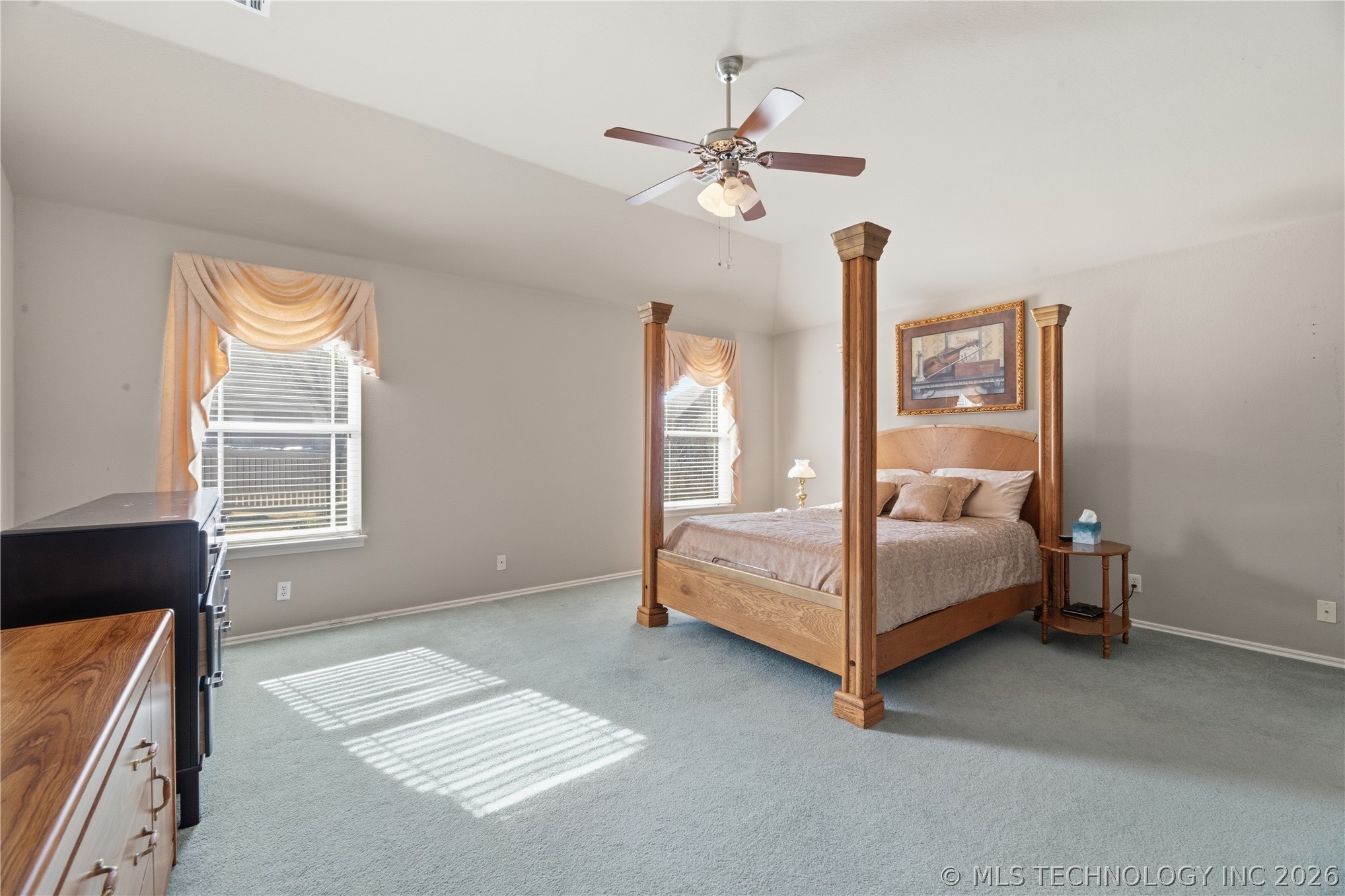 701 E Boston Street Property Photo 12