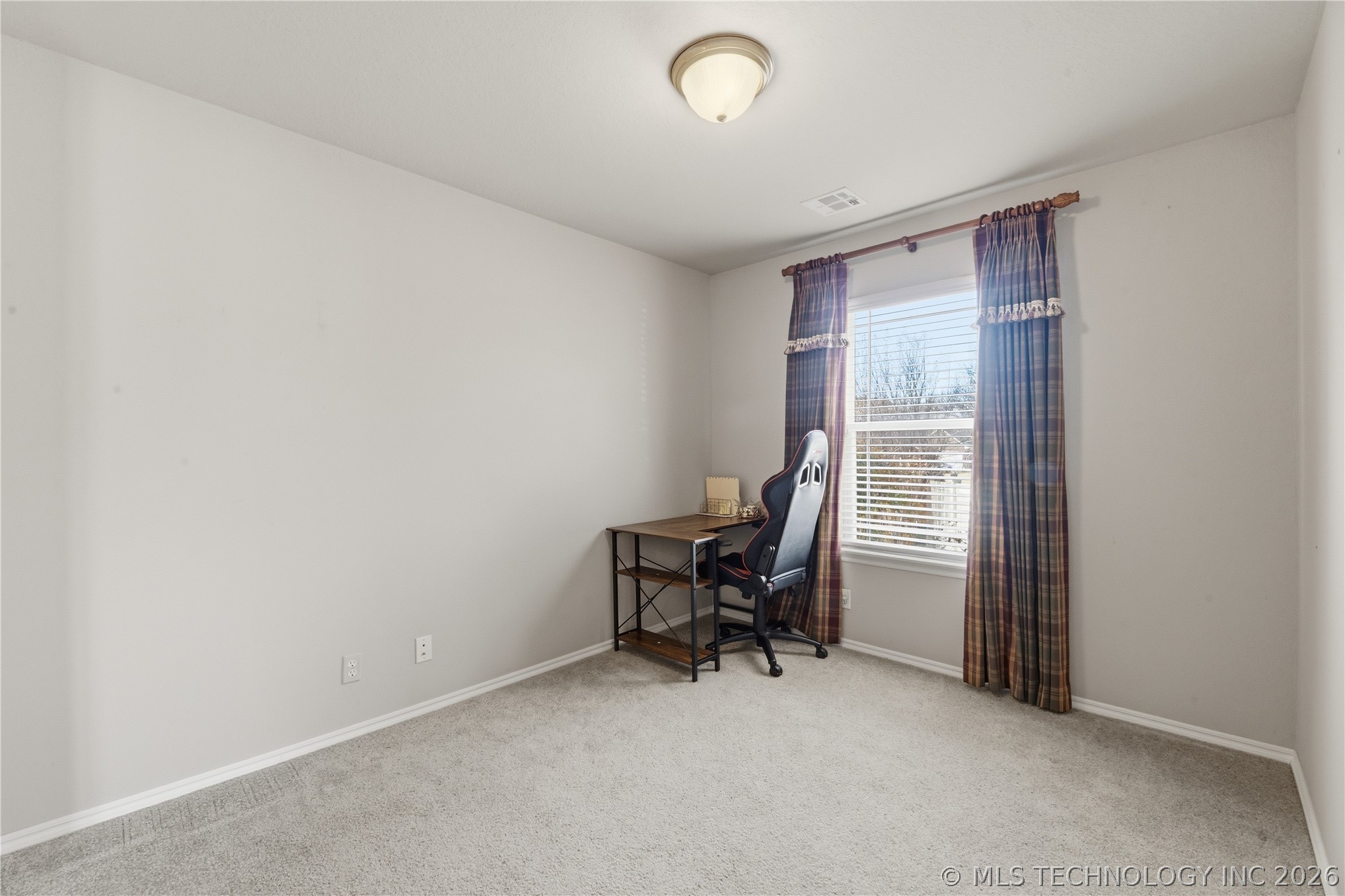 701 E Boston Street Property Photo 16