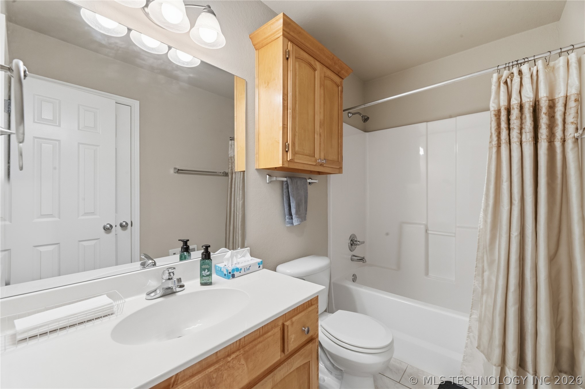 701 E Boston Street Property Photo 21