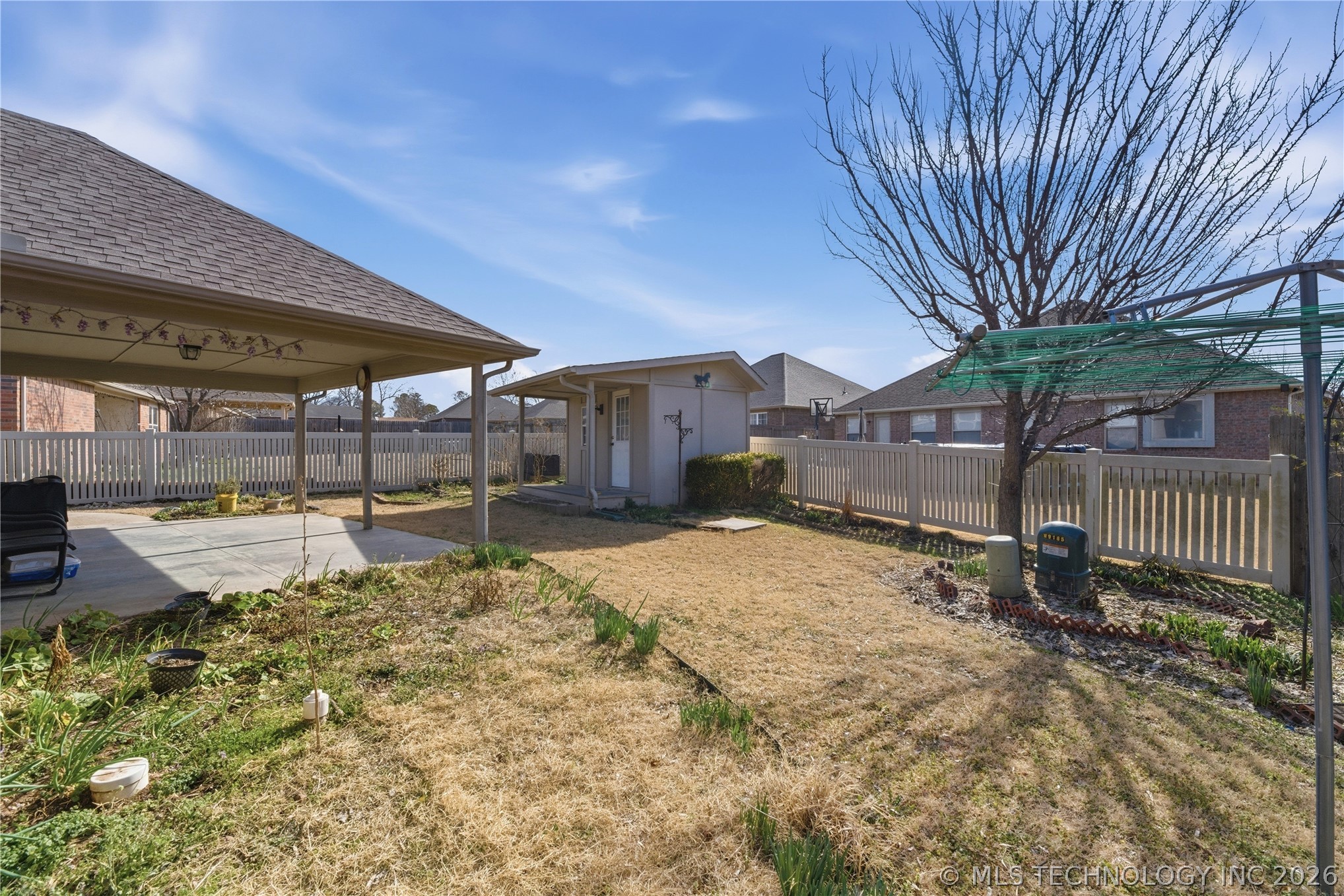 701 E Boston Street Property Photo 25
