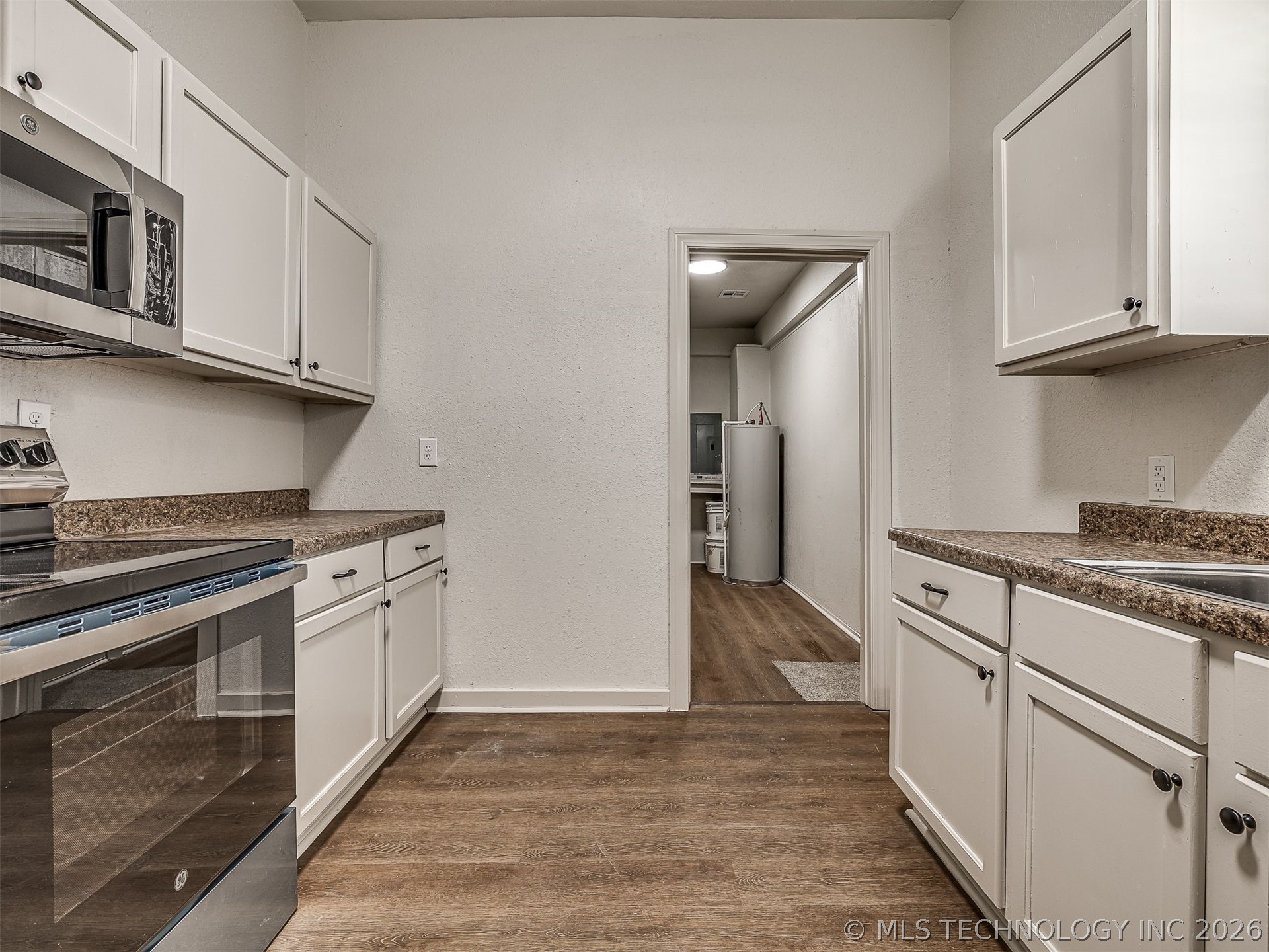 233 W Adams Avenue Property Photo 12