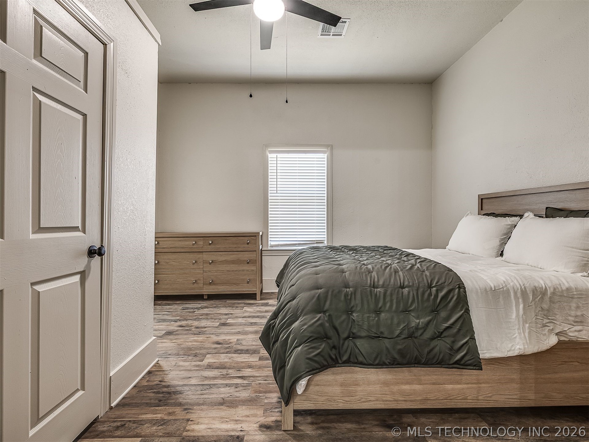 233 W Adams Avenue Property Photo 16