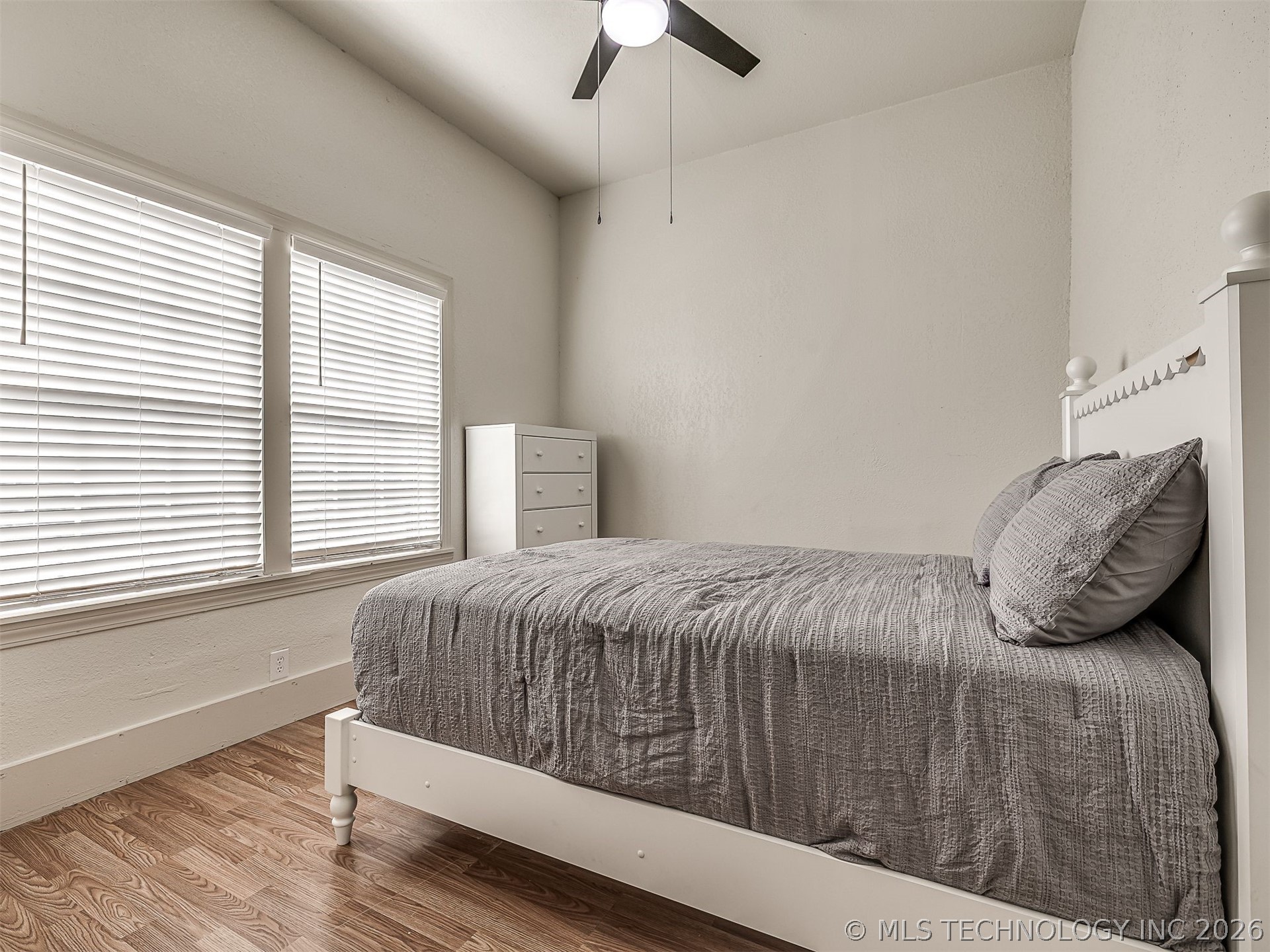 233 W Adams Avenue Property Photo 22