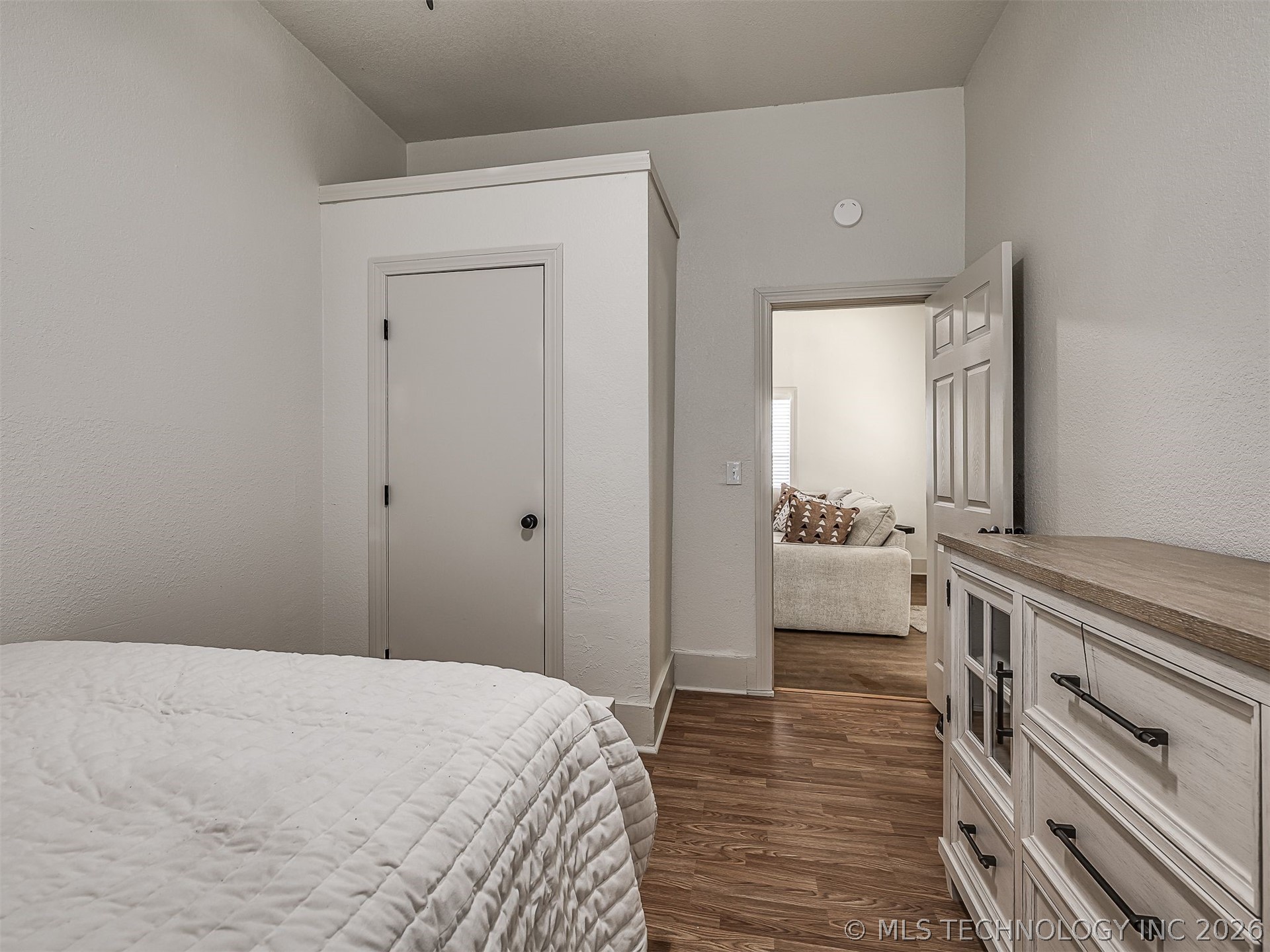 233 W Adams Avenue Property Photo 25