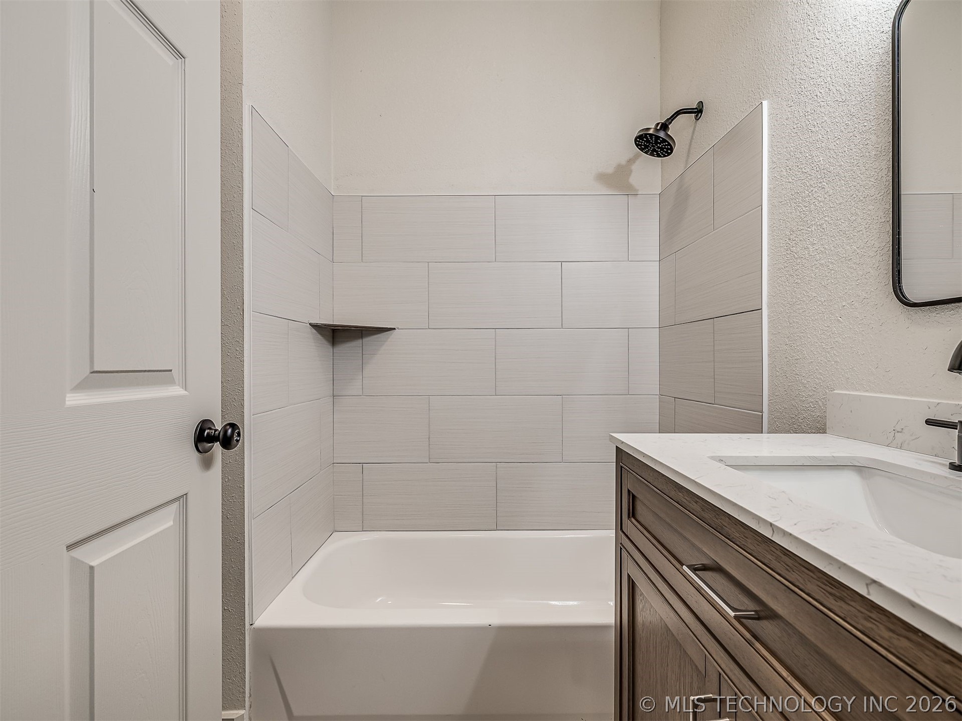 233 W Adams Avenue Property Photo 26