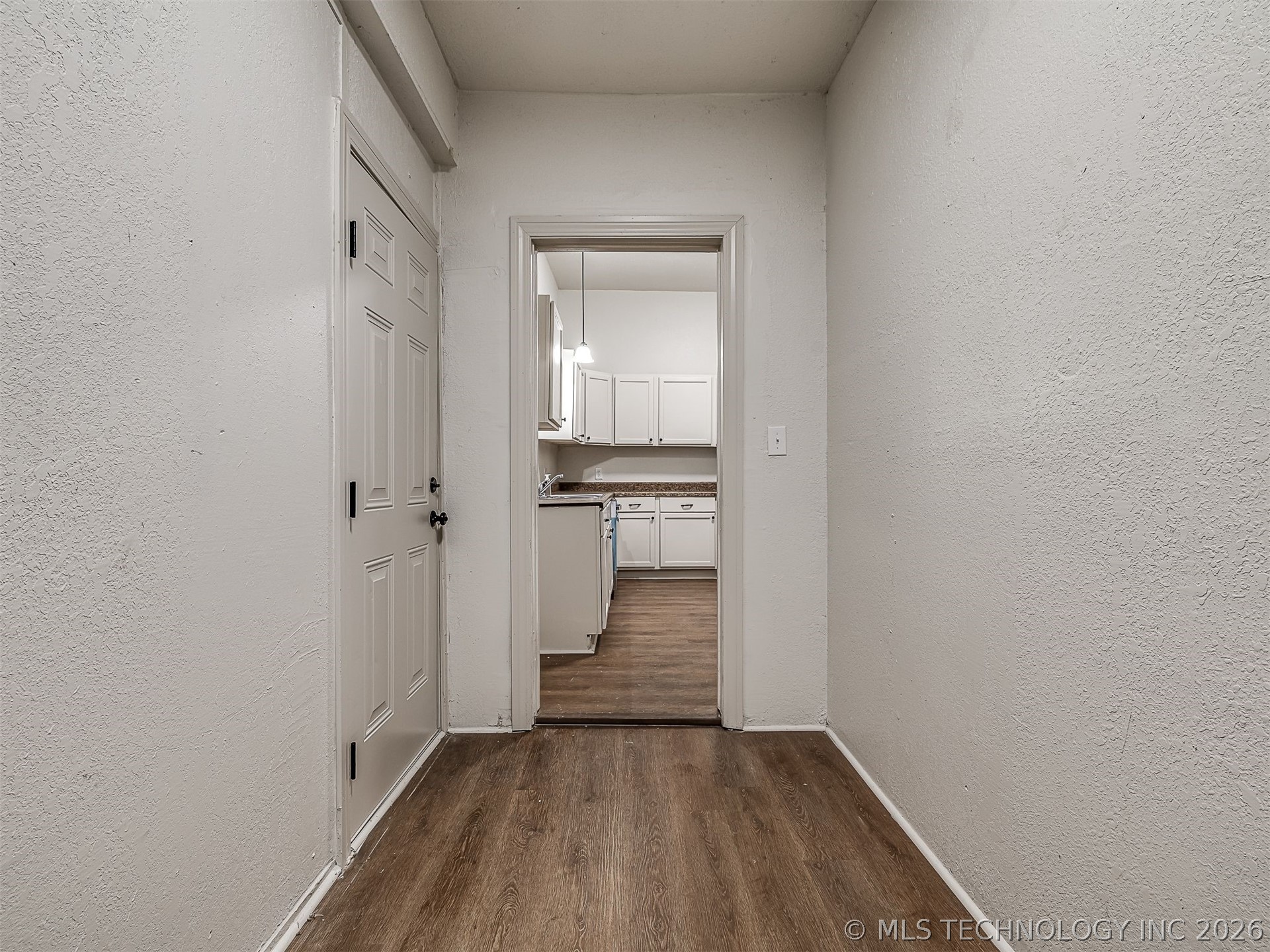 233 W Adams Avenue Property Photo 30