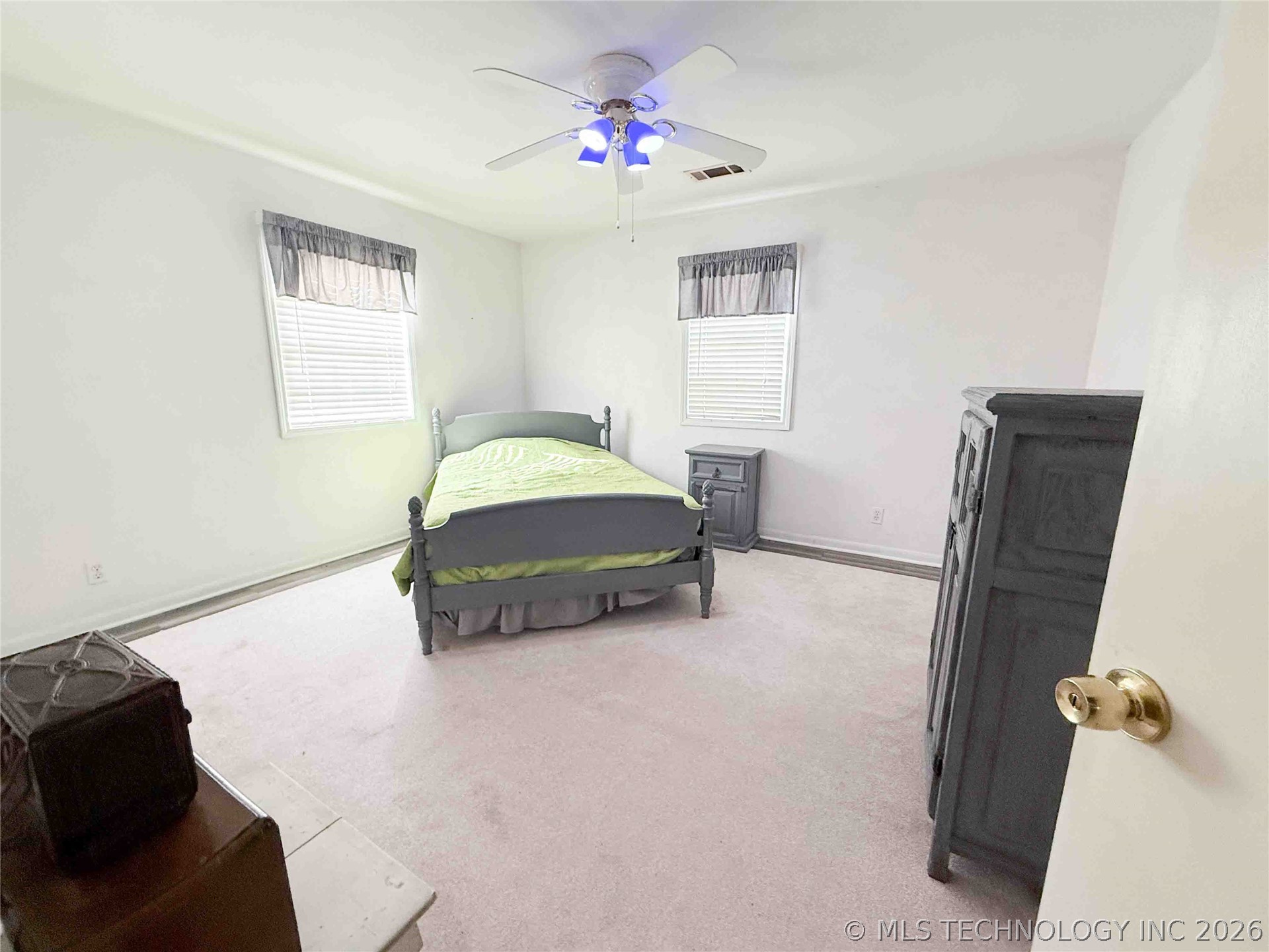 402 N Grant Avenue Property Photo 10