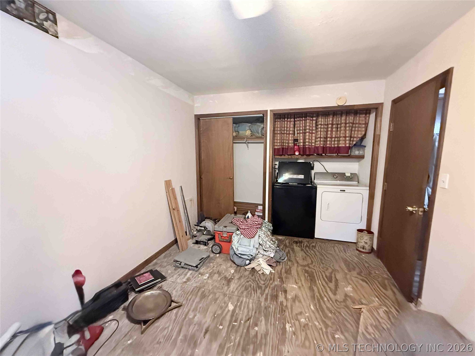 402 N Grant Avenue Property Photo 13