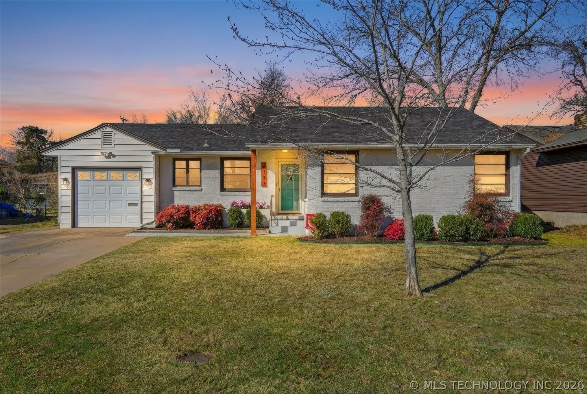 4123 E 37th Place Property Photo 1