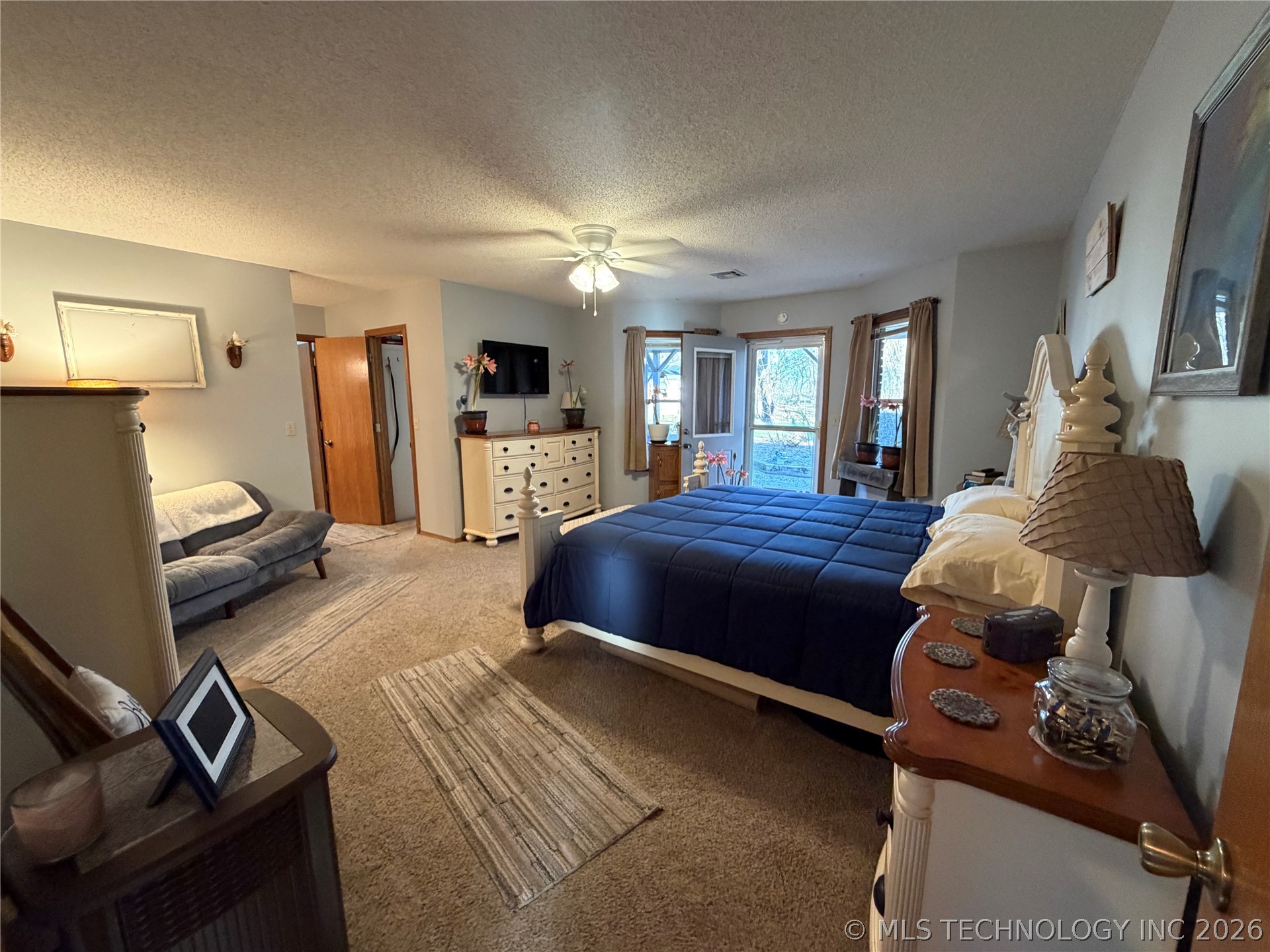 1302 N Miami Avenue Property Photo 7