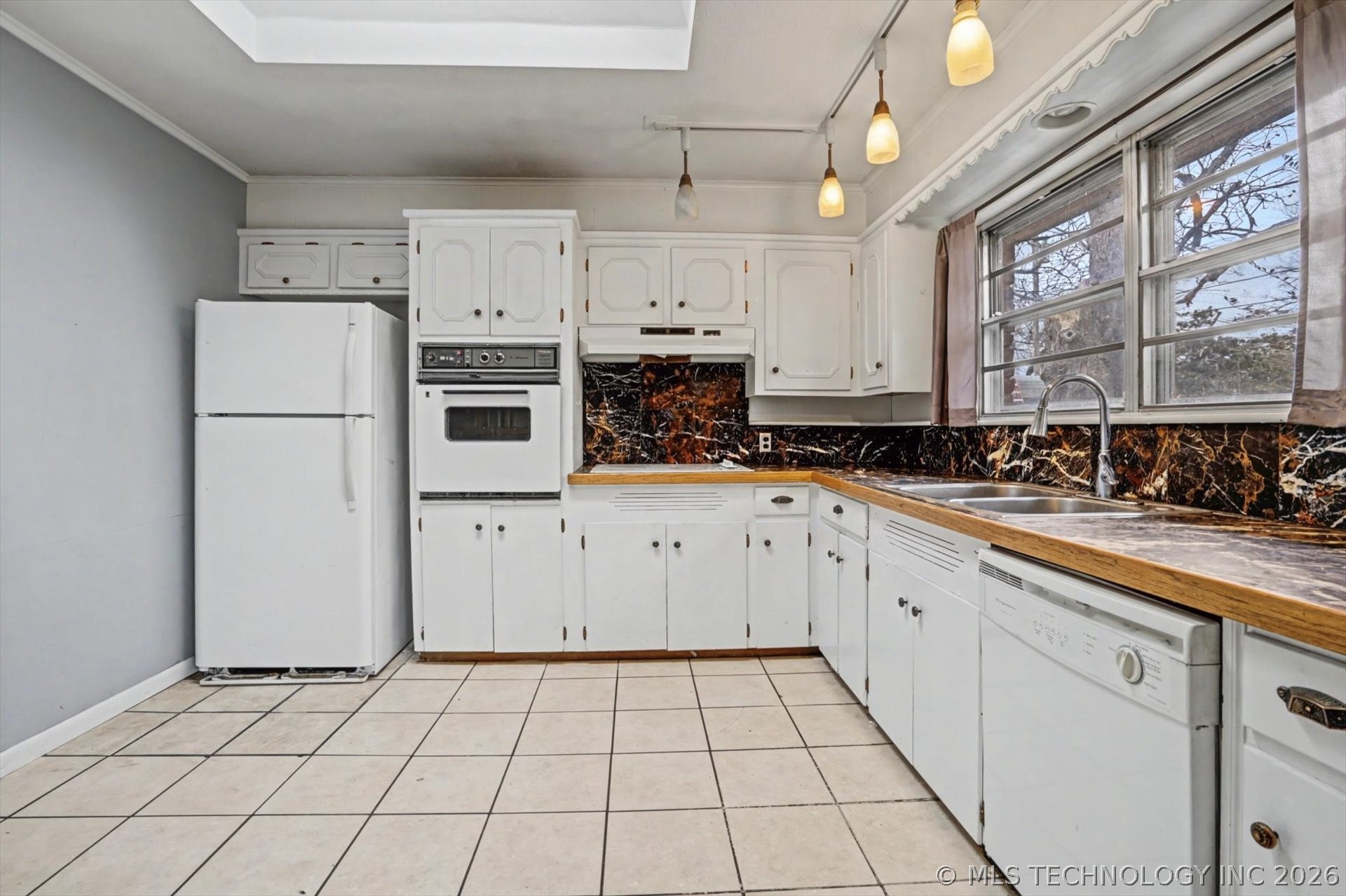 6717 E 30th Street Property Photo 9