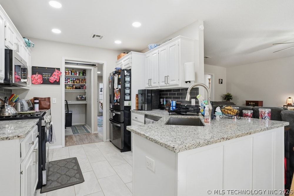 622 W Redwood Street West Property Photo 15