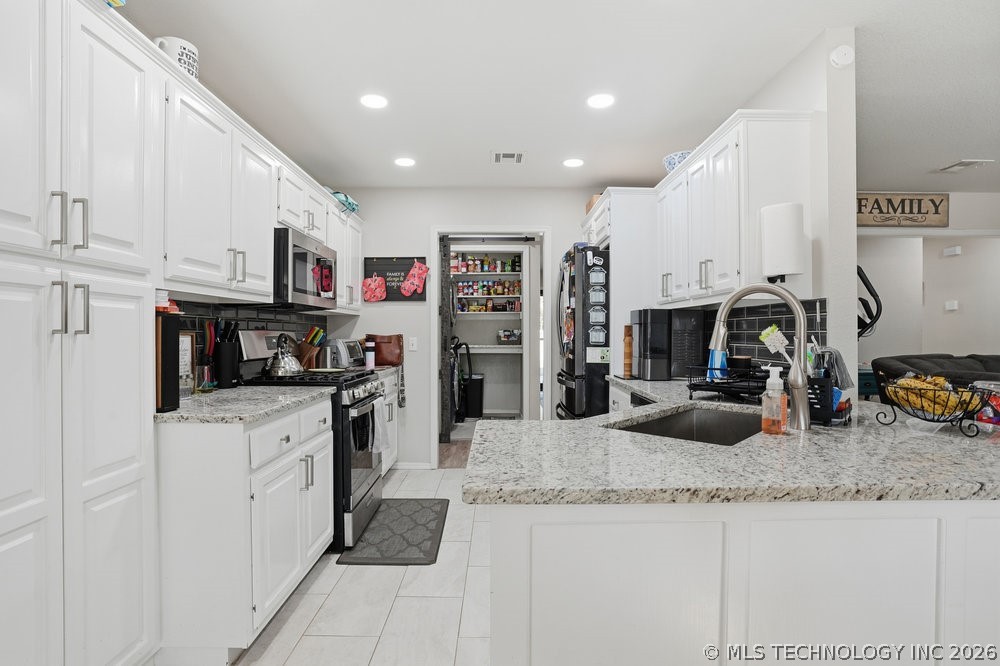622 W Redwood Street West Property Photo 16