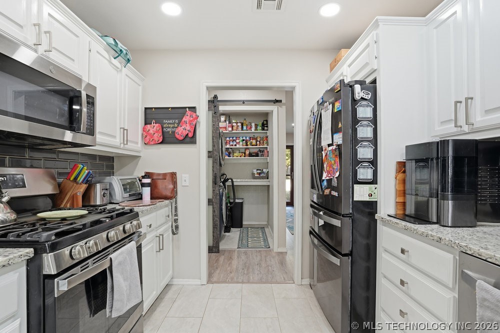 622 W Redwood Street West Property Photo 18