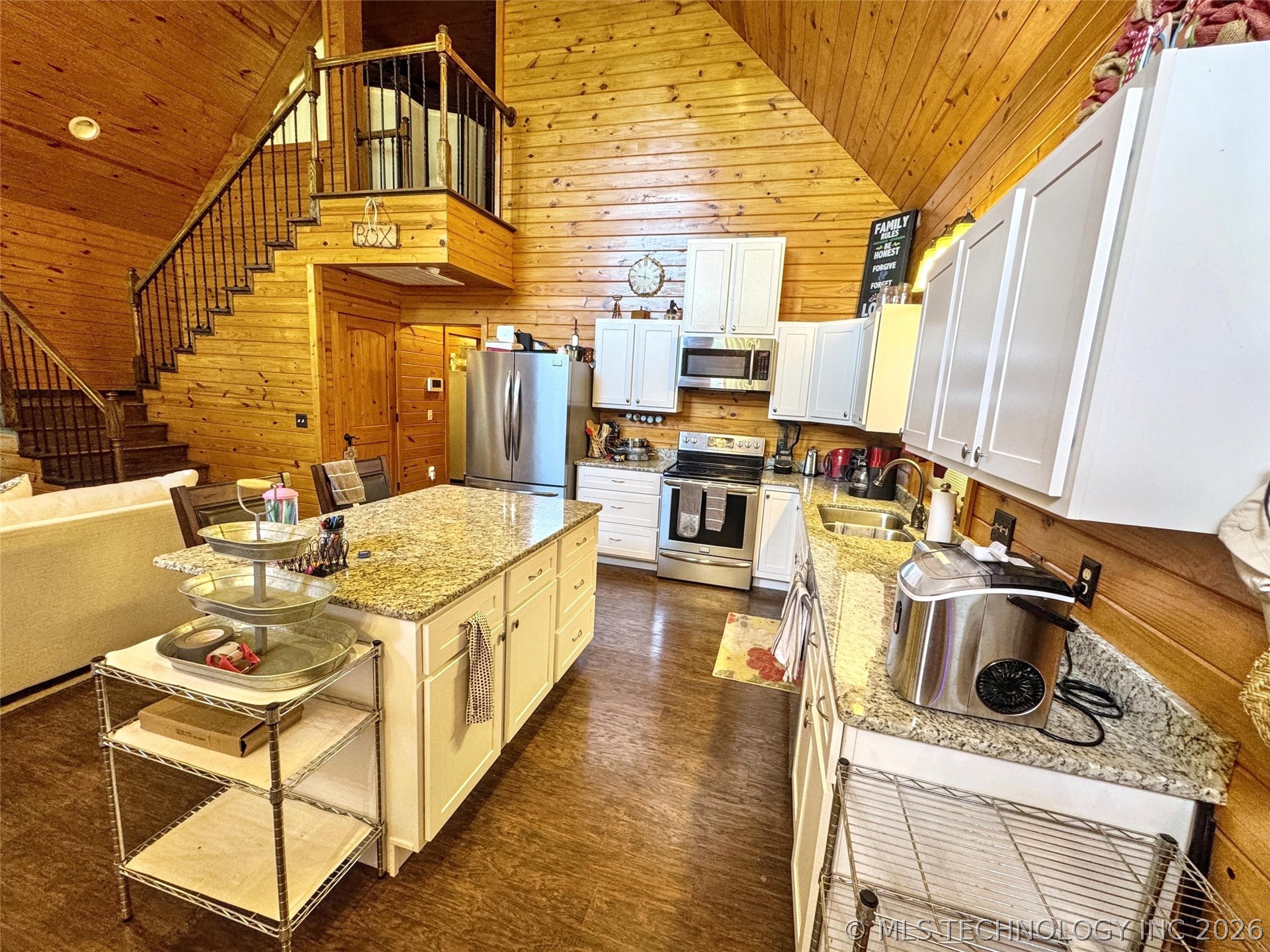 33473 Hwy 82 Property Photo 17