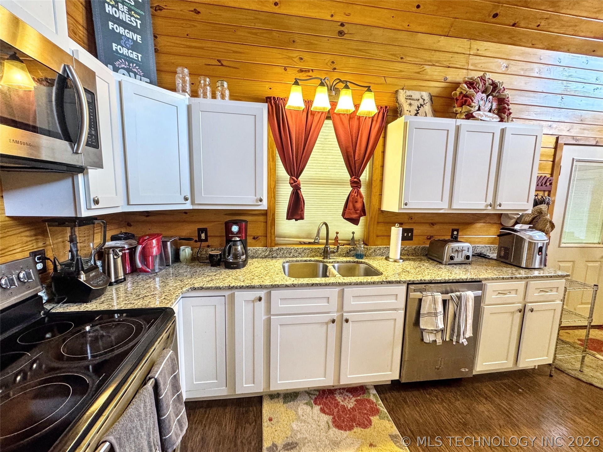 33473 Hwy 82 Property Photo 24