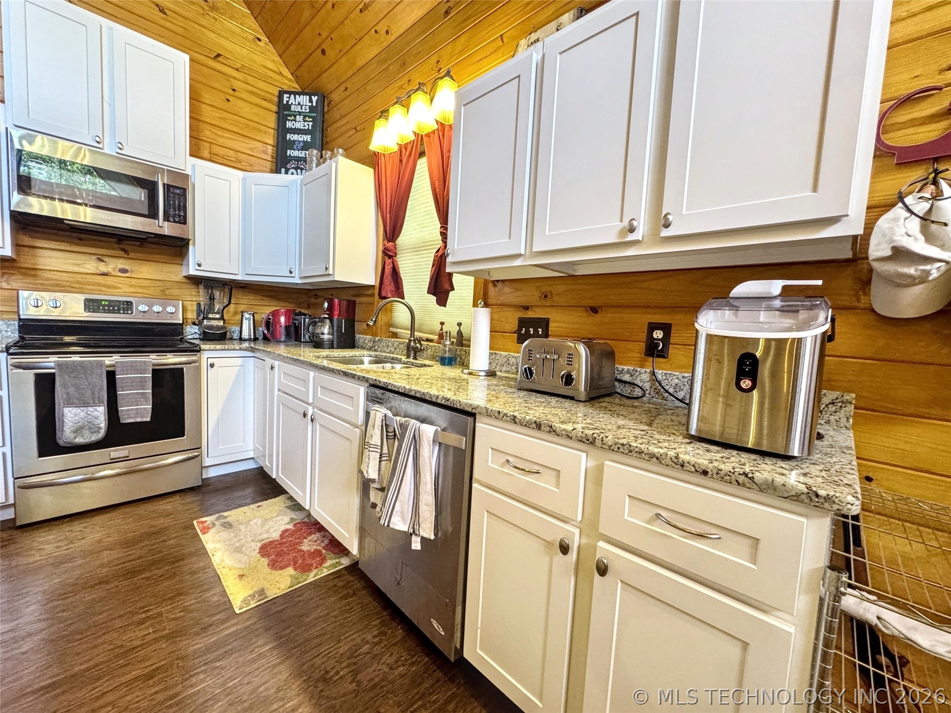 33473 Hwy 82 Property Photo 26