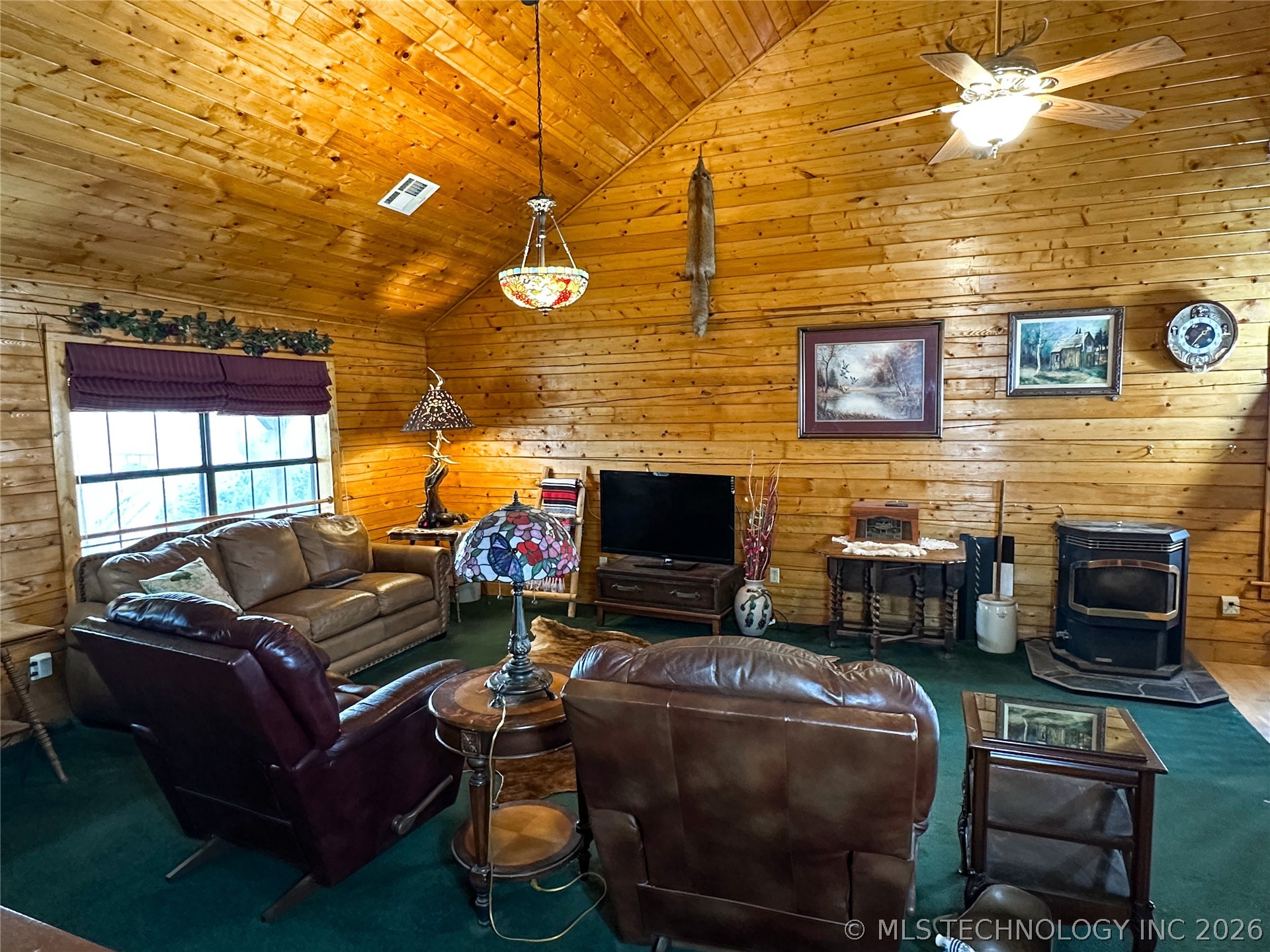 14356 S Hwy 82 Property Photo 4