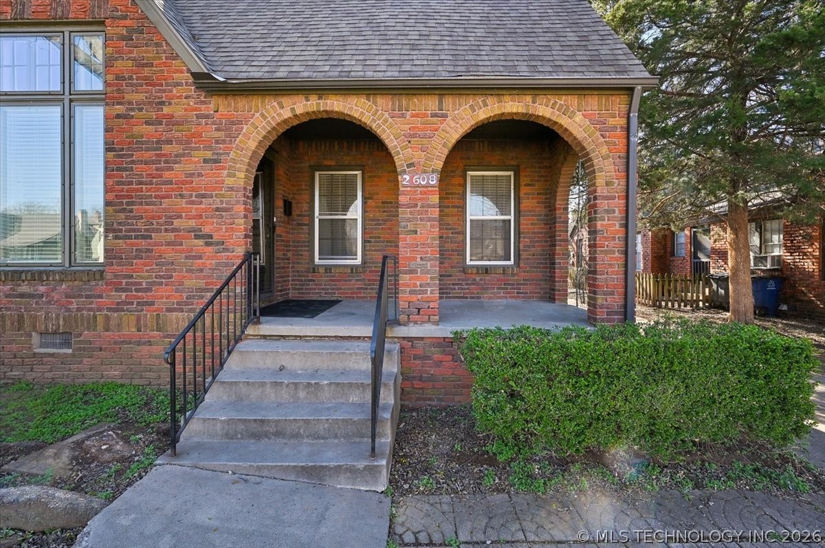 2608 E 13th Place Property Photo 4