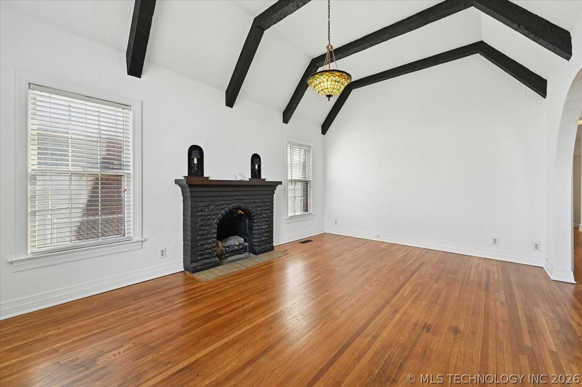 2608 E 13th Place Property Photo 6