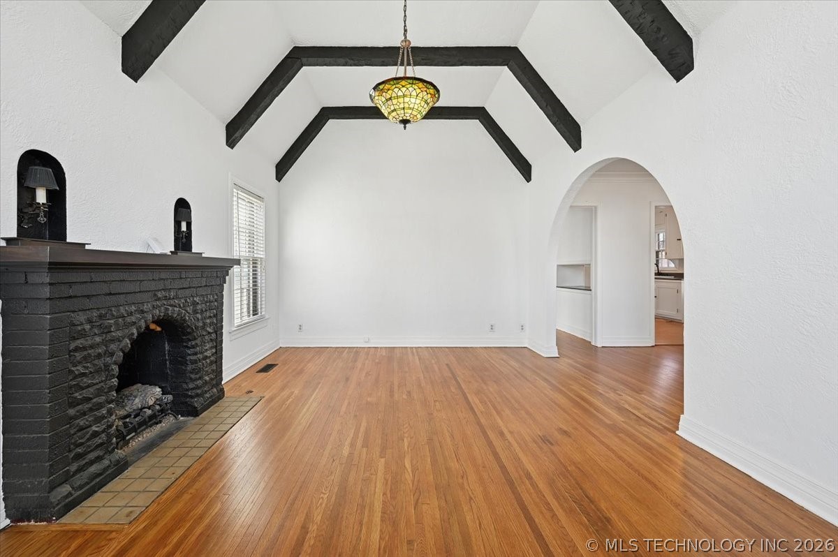 2608 E 13th Place Property Photo 7