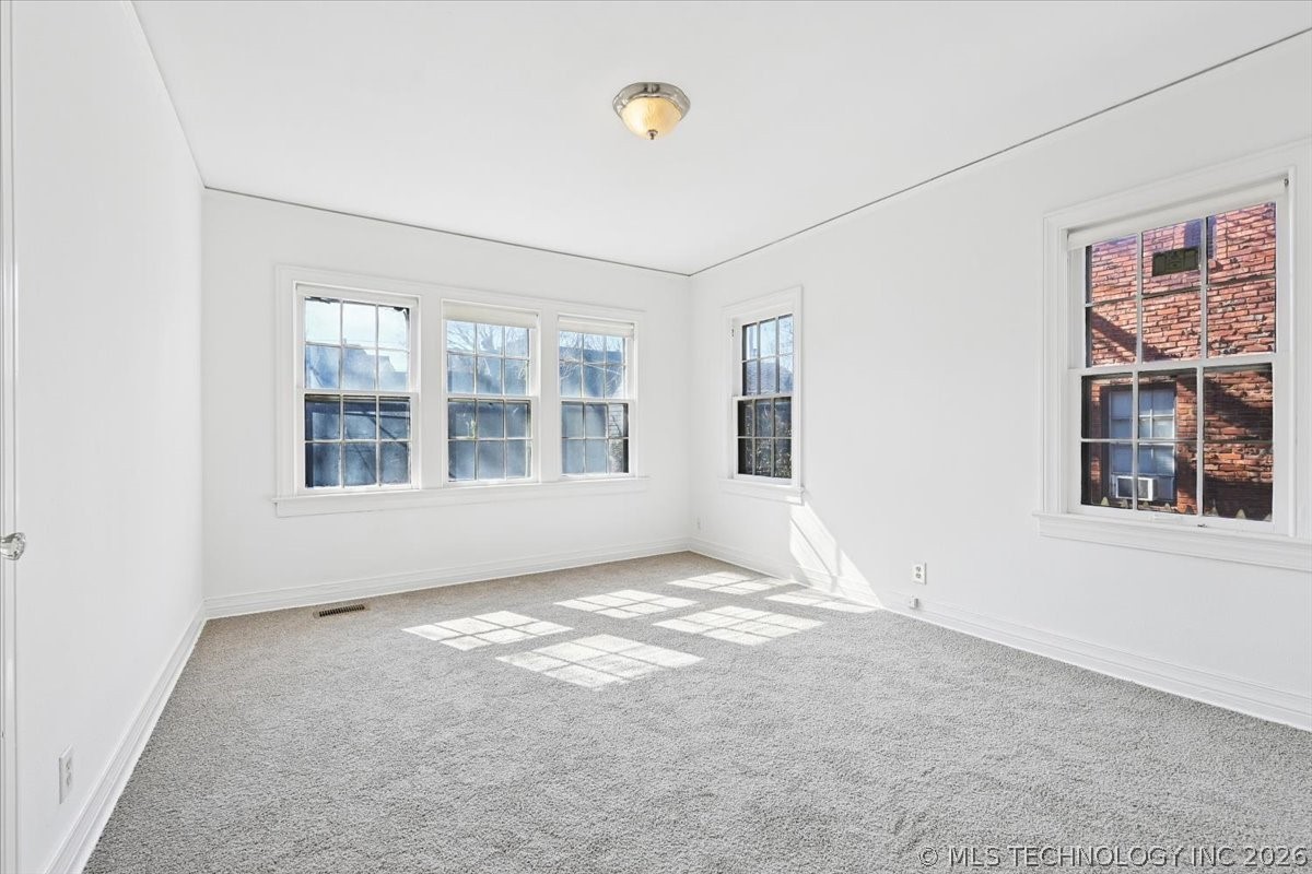 2608 E 13th Place Property Photo 20