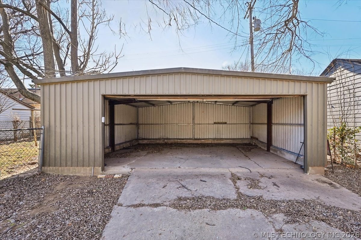 2608 E 13th Place Property Photo 32