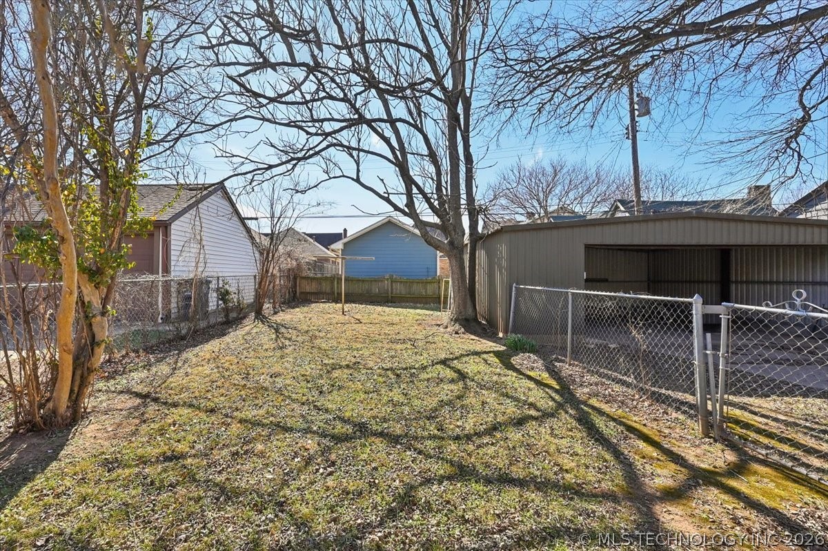 2608 E 13th Place Property Photo 33