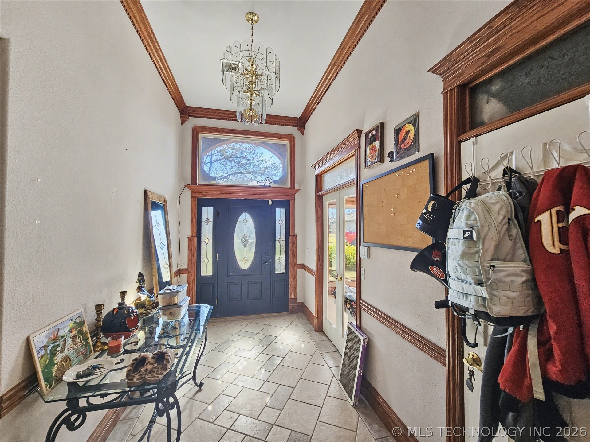 502 W 3rd Place Property Photo 7