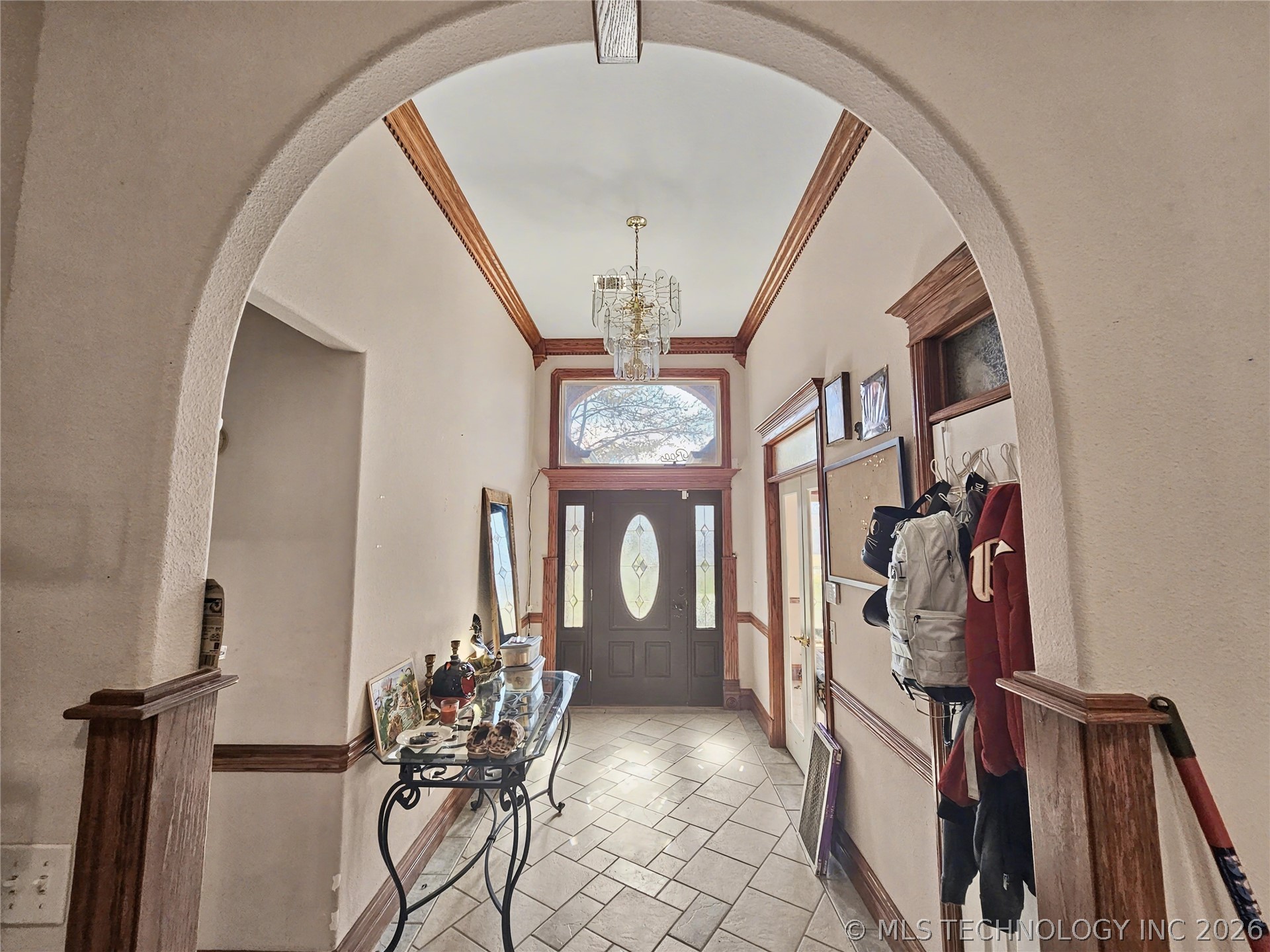 502 W 3rd Place Property Photo 8