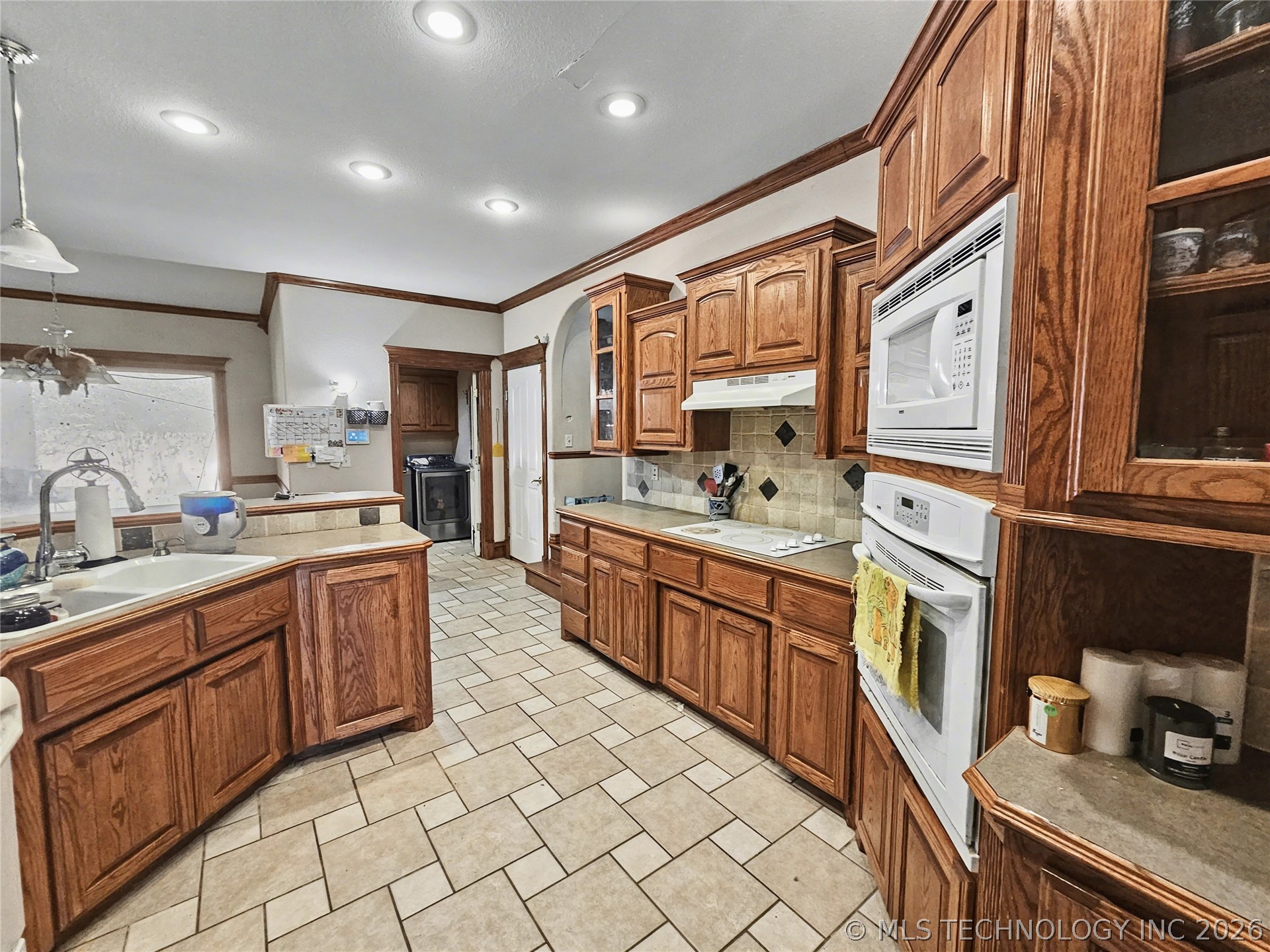 502 W 3rd Place Property Photo 14