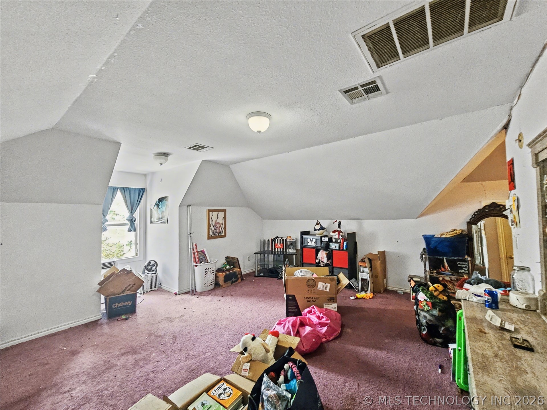 502 W 3rd Place Property Photo 28