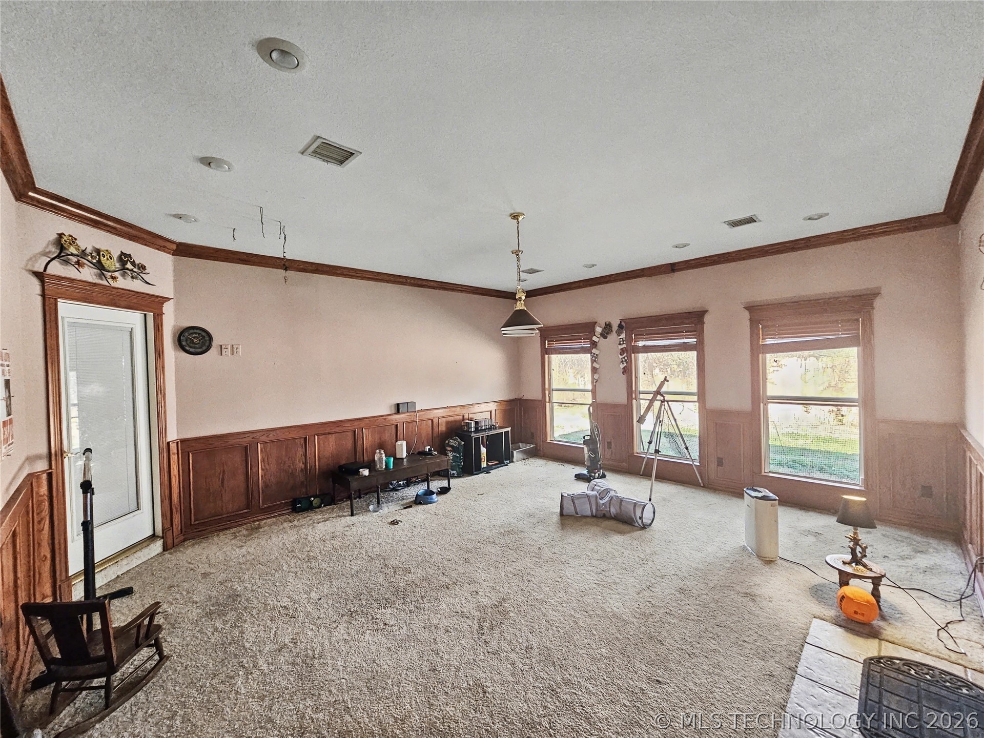 502 W 3rd Place Property Photo 48