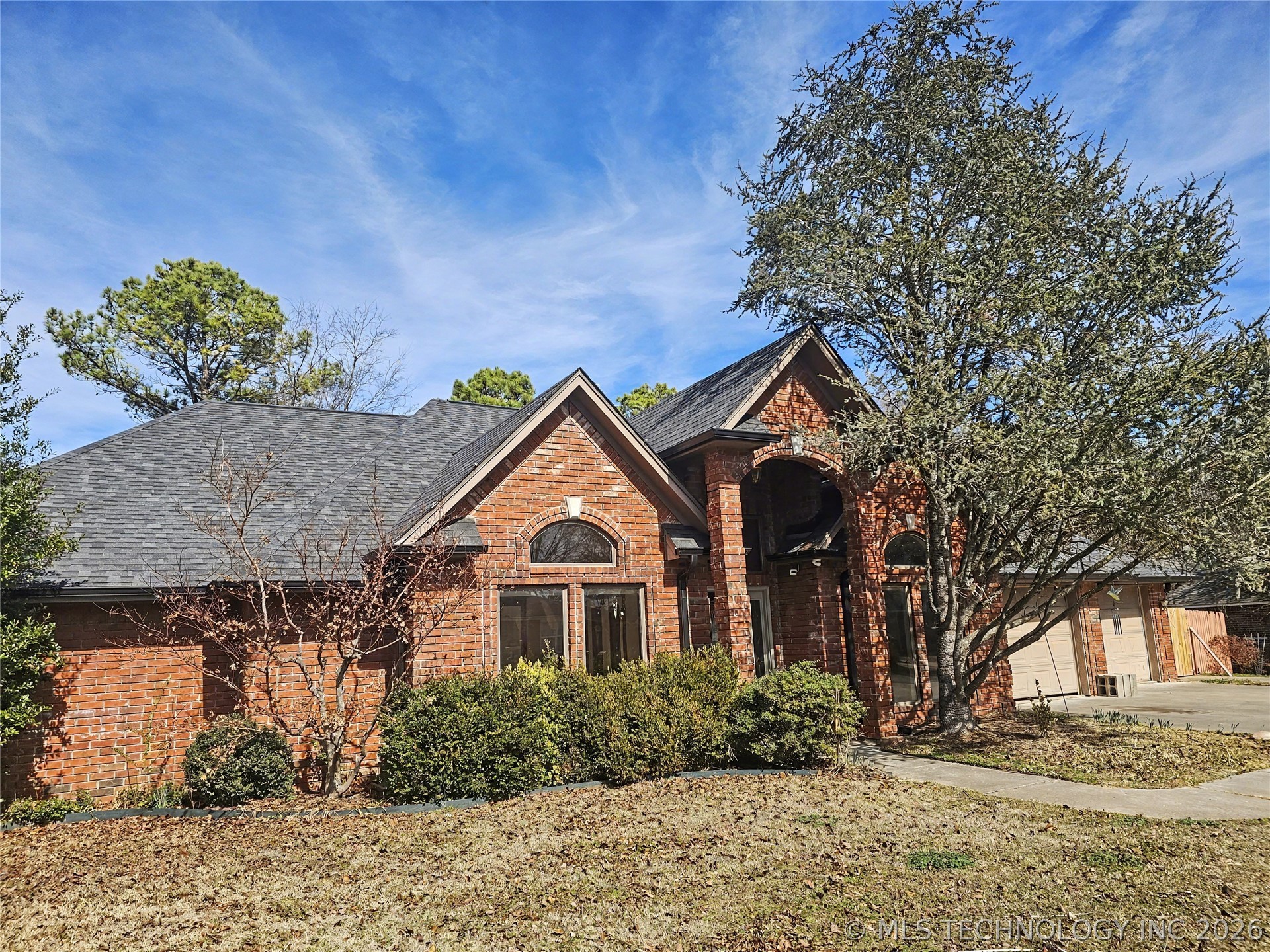 502 W 3rd Place Property Photo 50