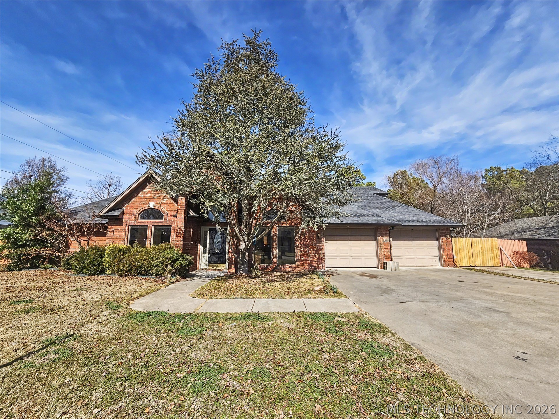 502 W 3rd Place Property Photo 51