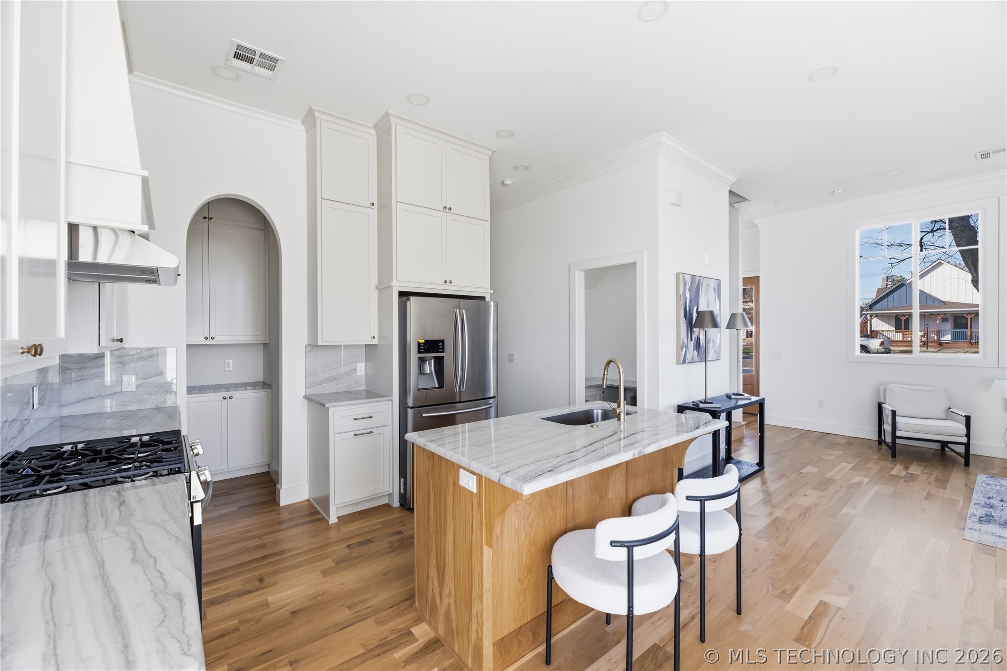 402 S Wyandotte Avenue Property Photo 12
