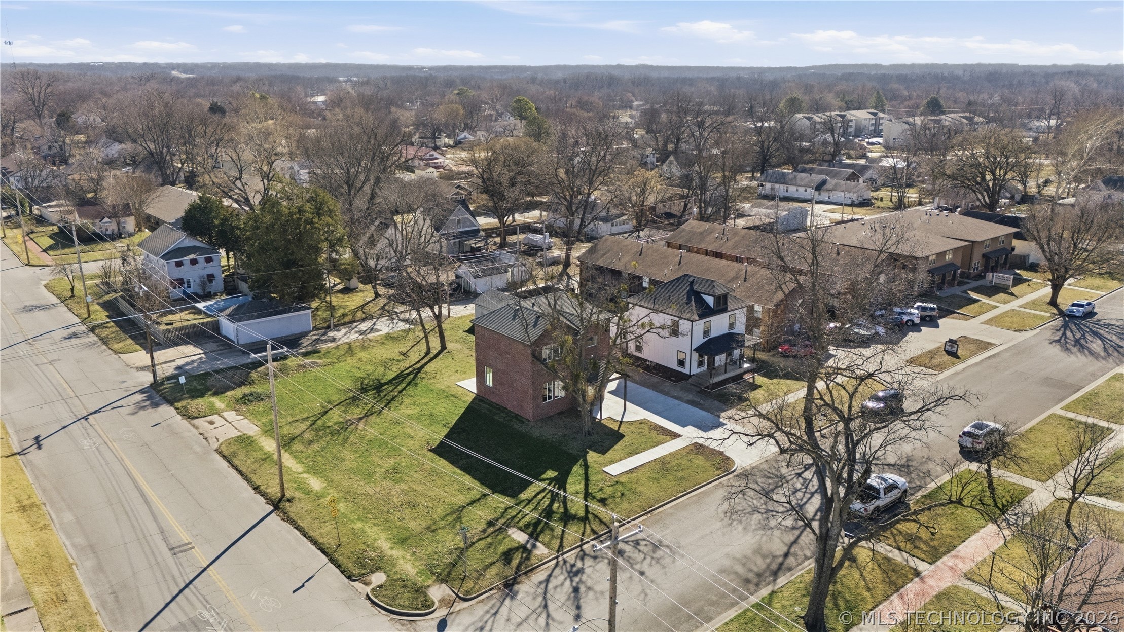402 S Wyandotte Avenue Property Photo 37