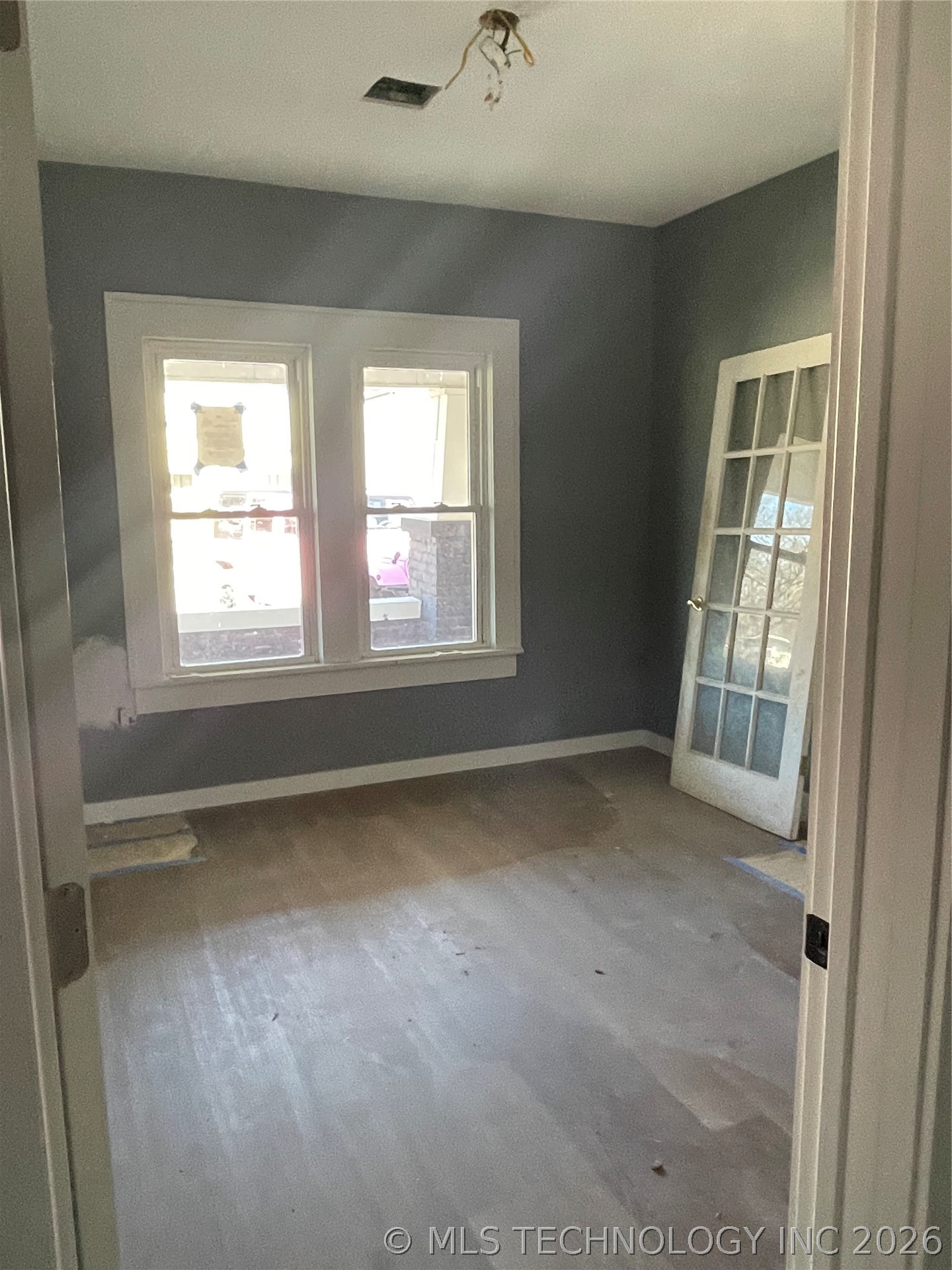 652 12th Nw Property Photo 5