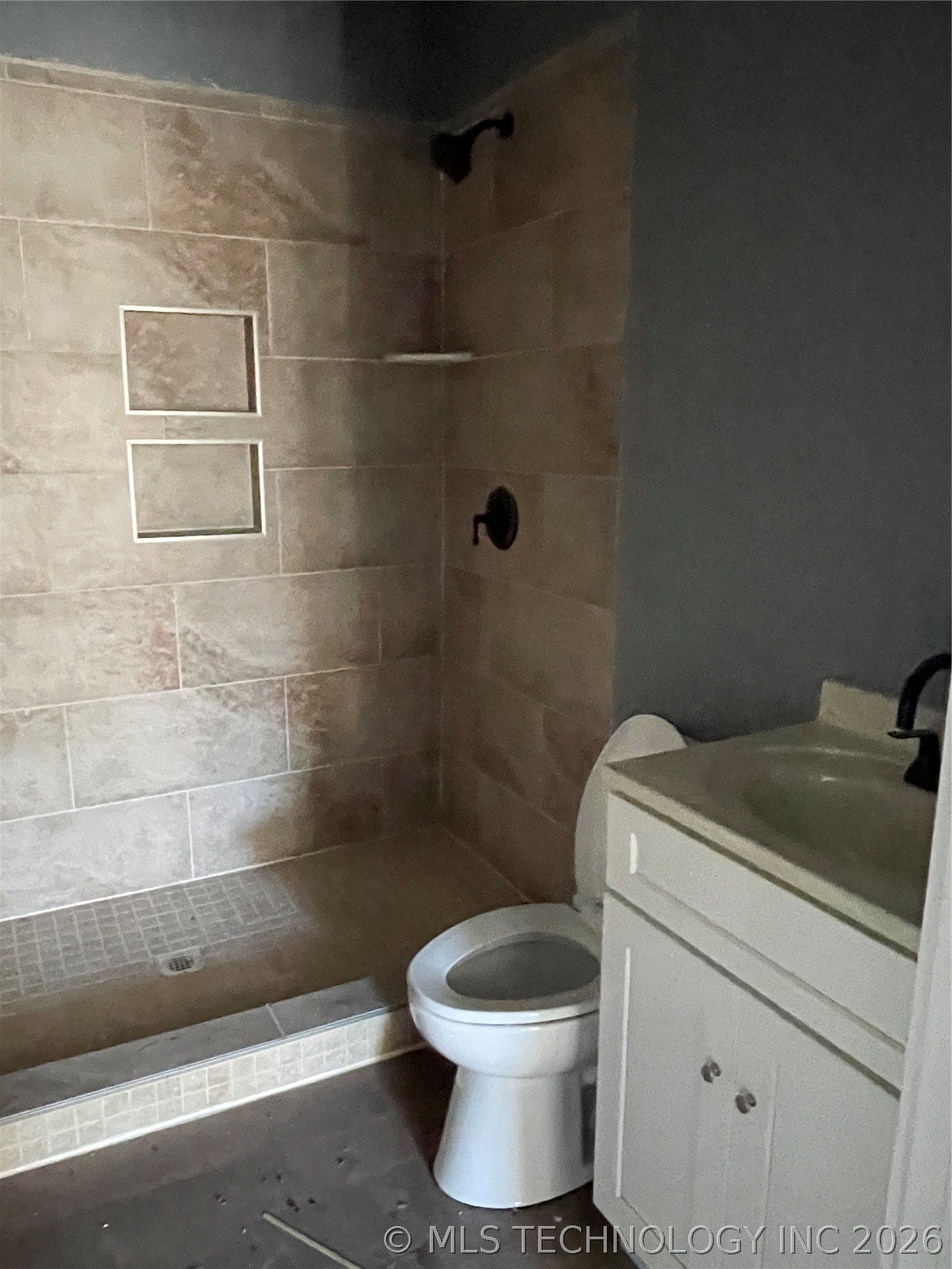 652 12th Nw Property Photo 6