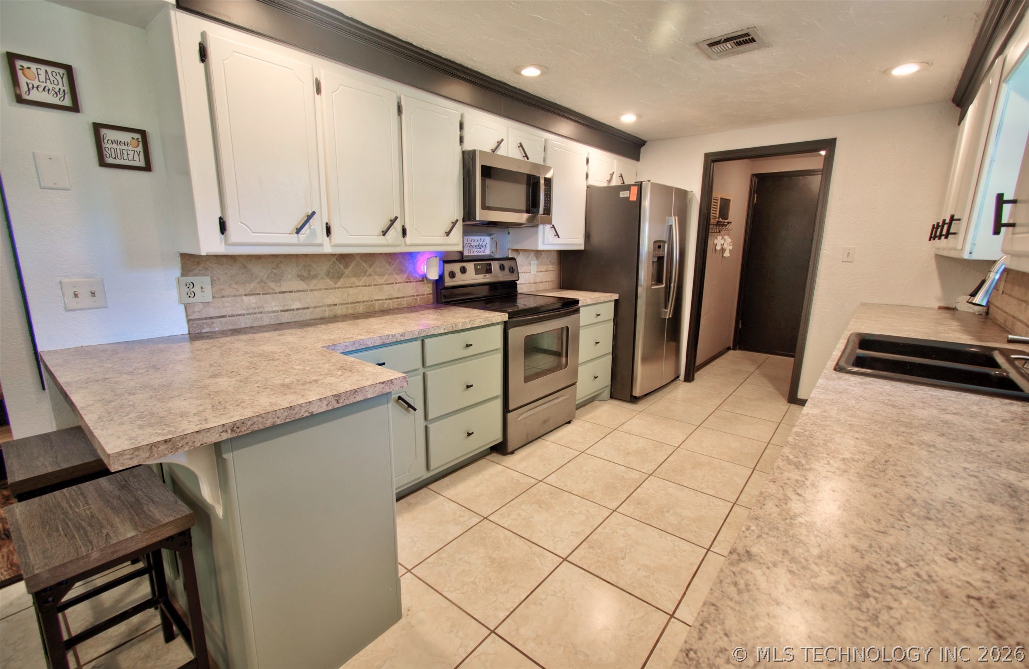 2940 N 17th Street West Property Photo 8