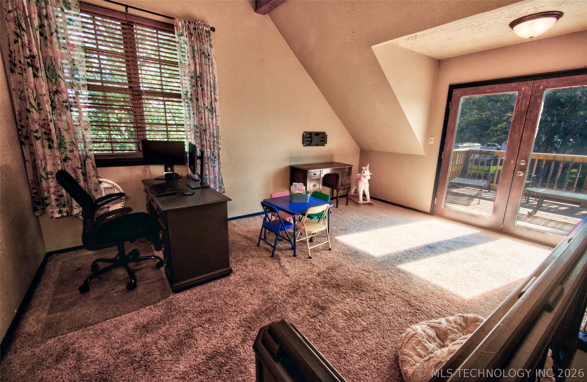 2940 N 17th Street West Property Photo 15