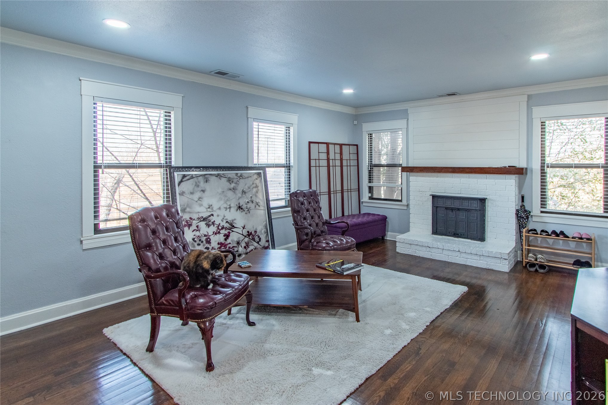 204 S Darlington Avenue Property Photo 3
