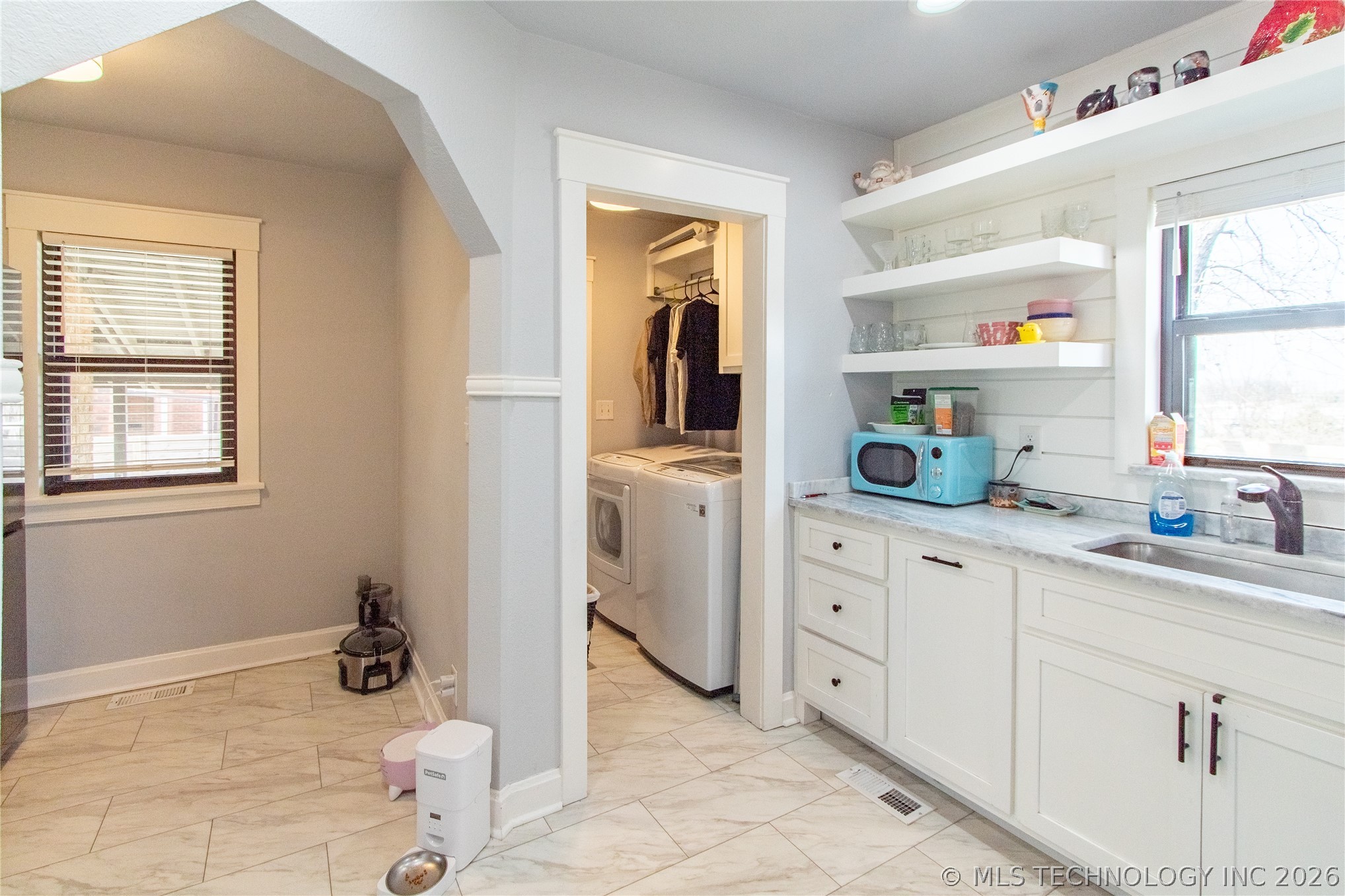 204 S Darlington Avenue Property Photo 11