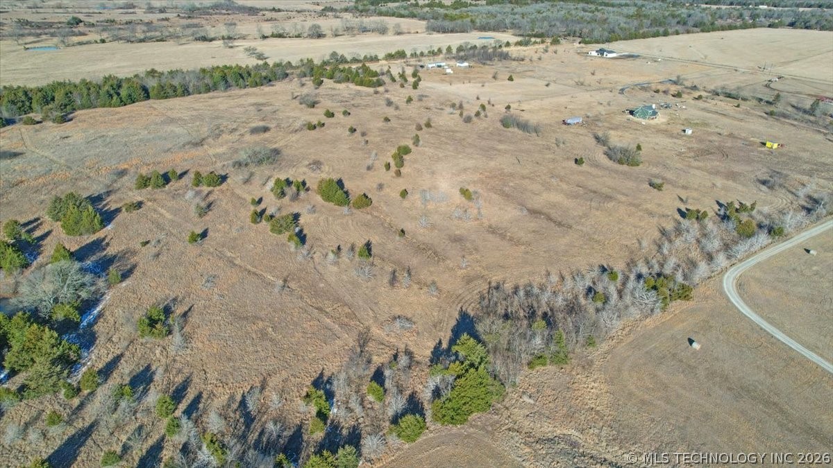 002 Treaty Property Photo 10