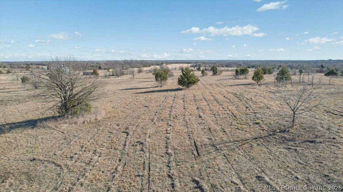 002 Treaty Property Photo 18