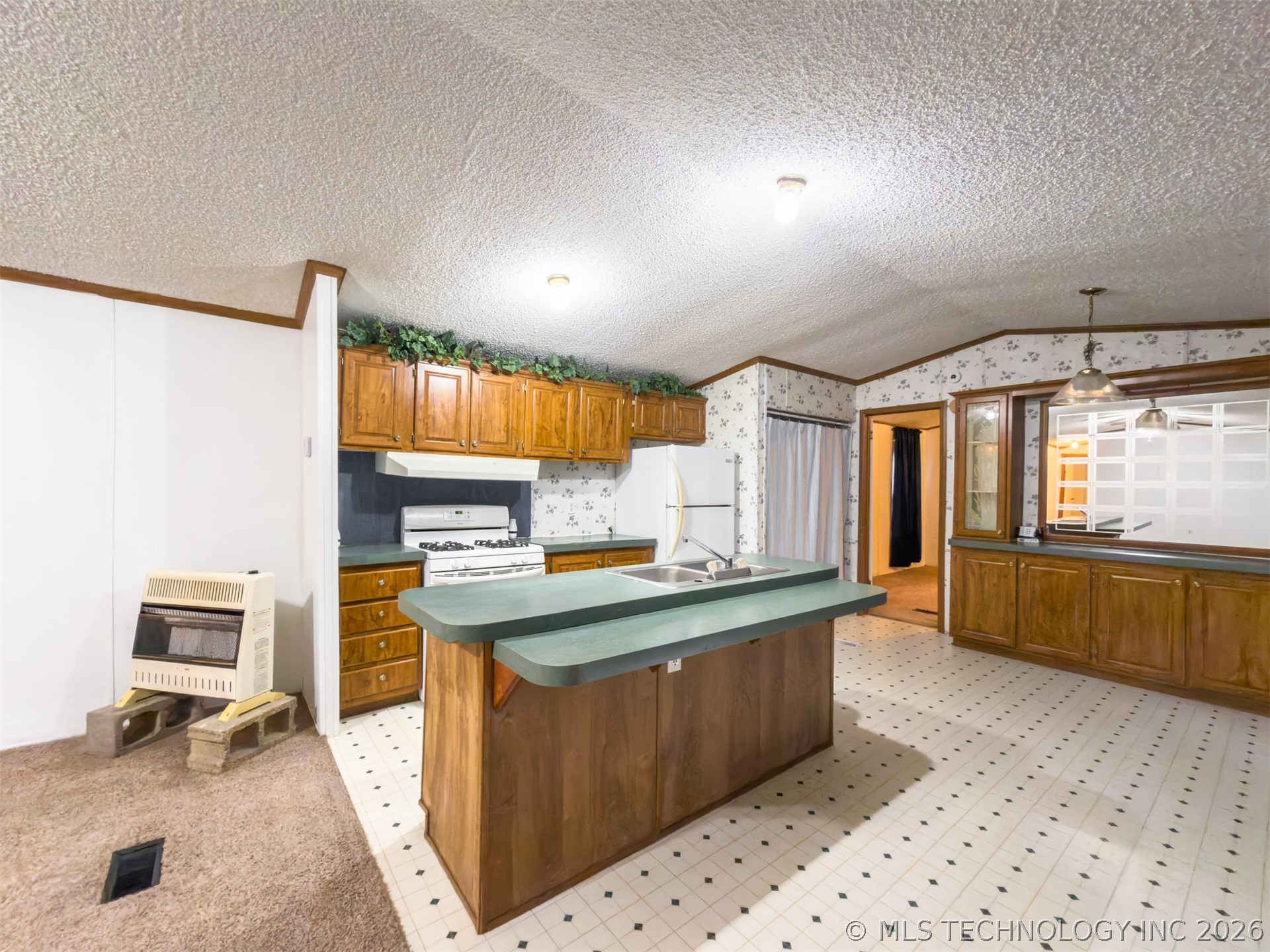 50 N Johnson Property Photo 9