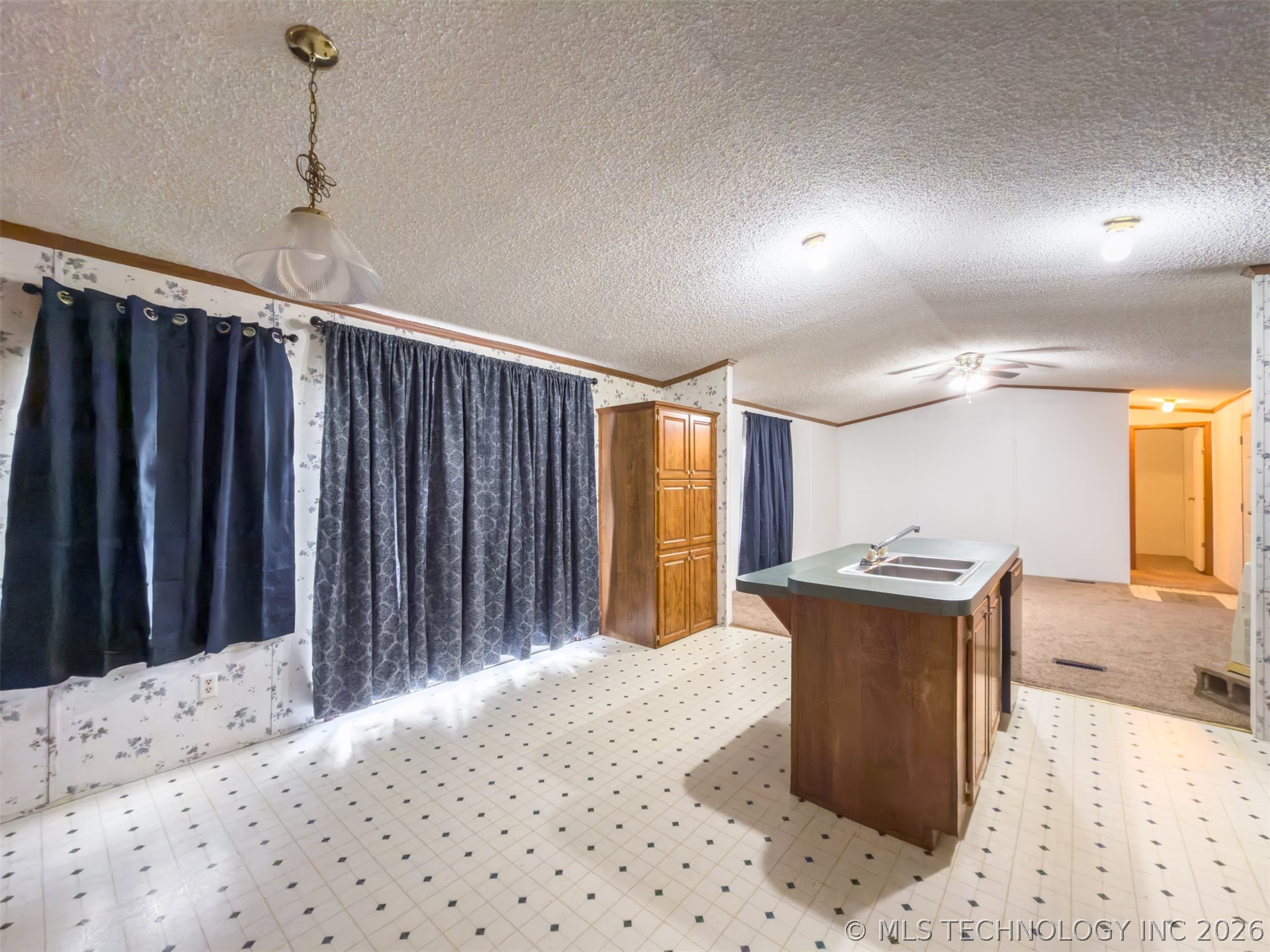 50 N Johnson Property Photo 11